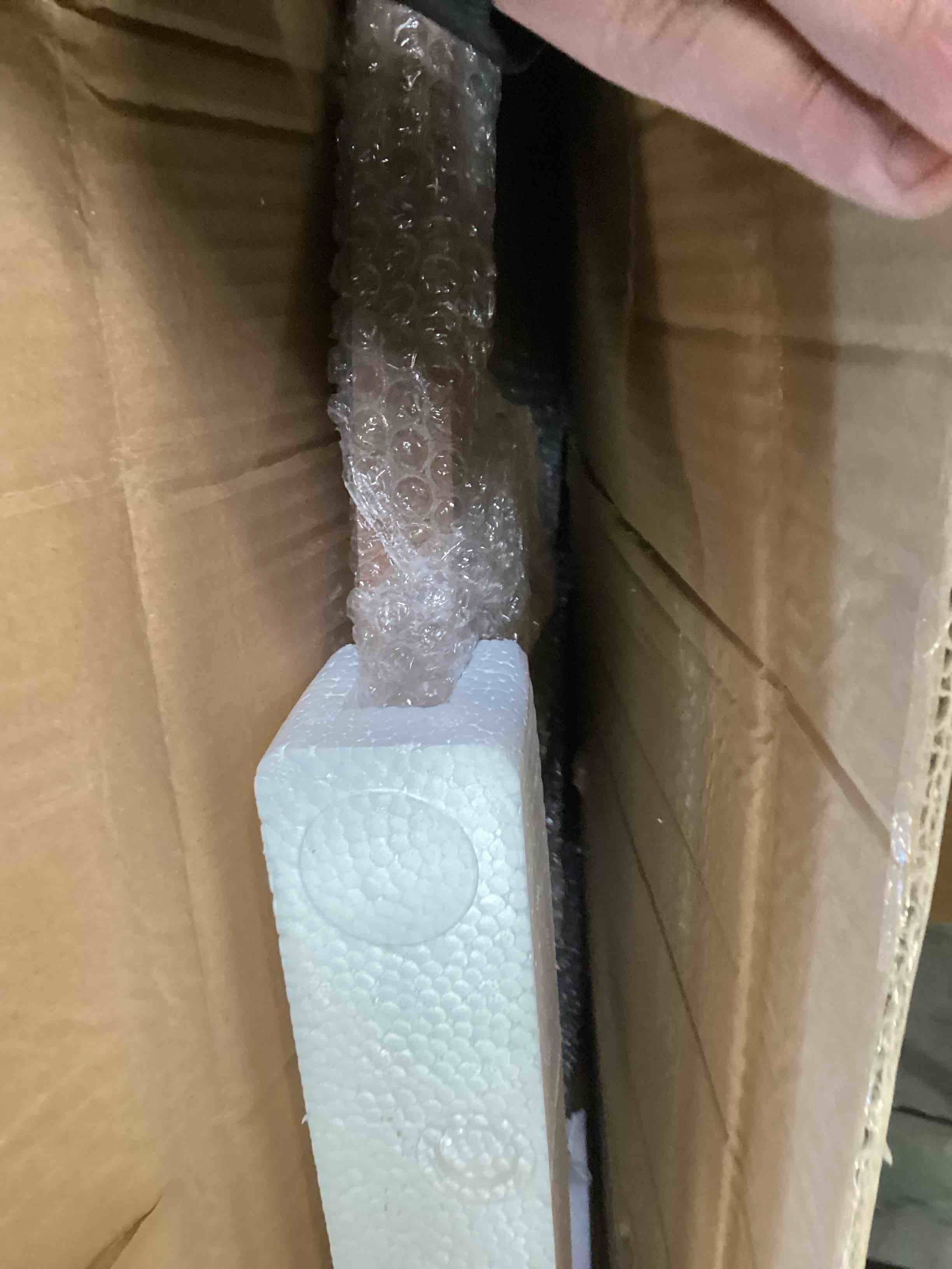 https://s3.amazonaws.com/lotting-images-prod/bidfta/GRA2293481_1739809349182.jpeg