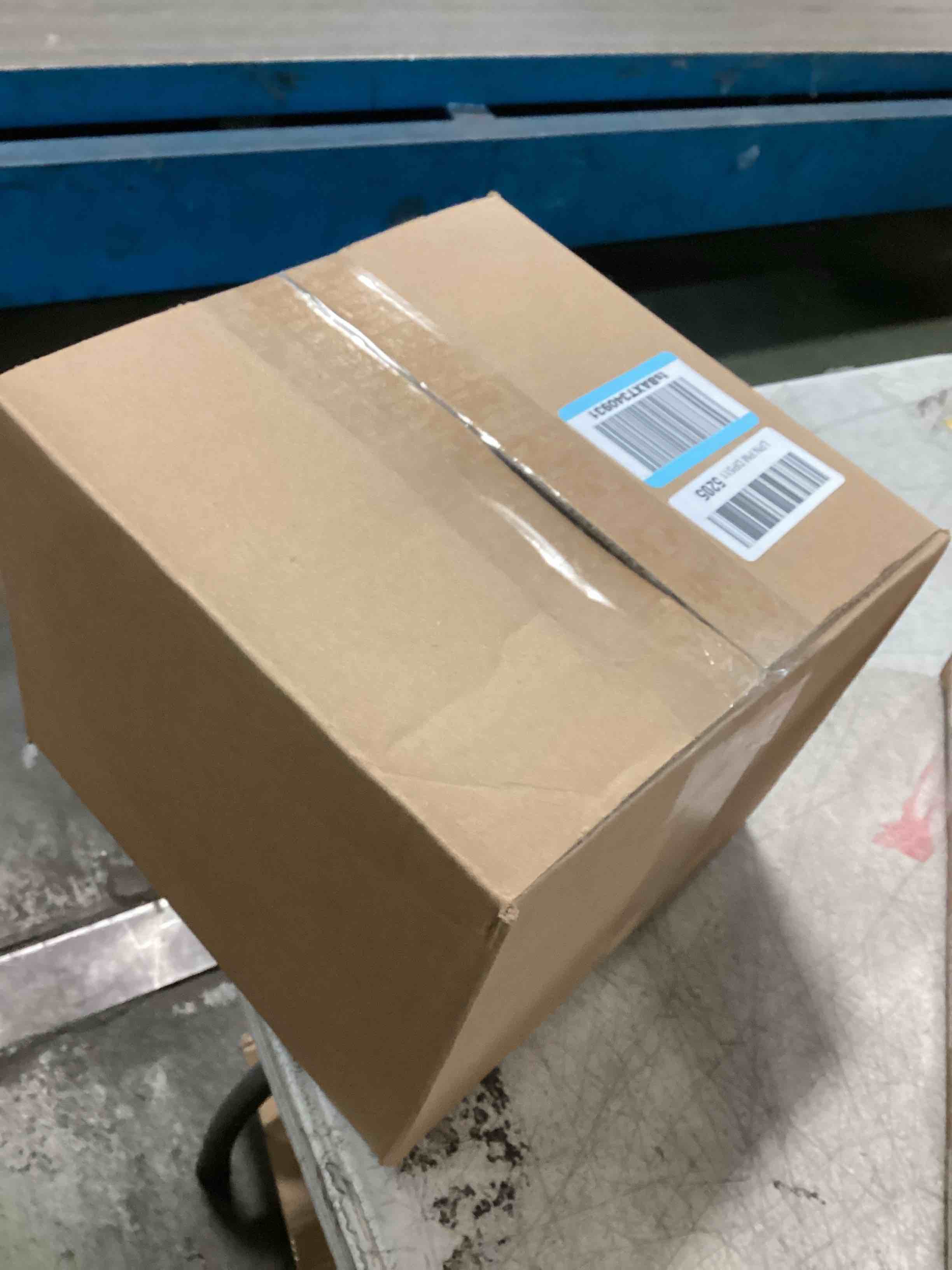 https://s3.amazonaws.com/lotting-images-prod/bidfta/GRA2294189_1740062589945.jpeg