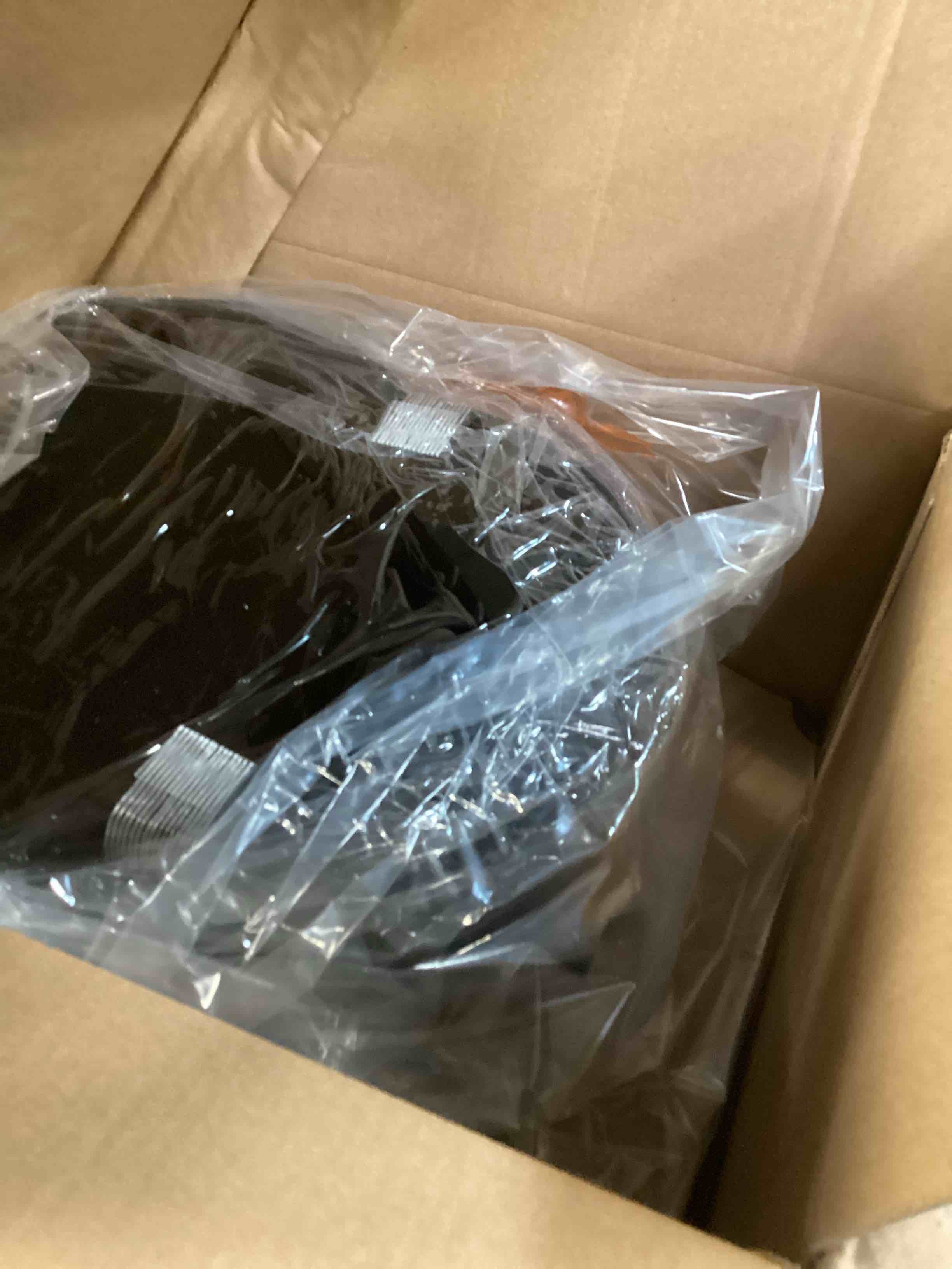 https://s3.amazonaws.com/lotting-images-prod/bidfta/GRA2294248_1740069085038.jpeg