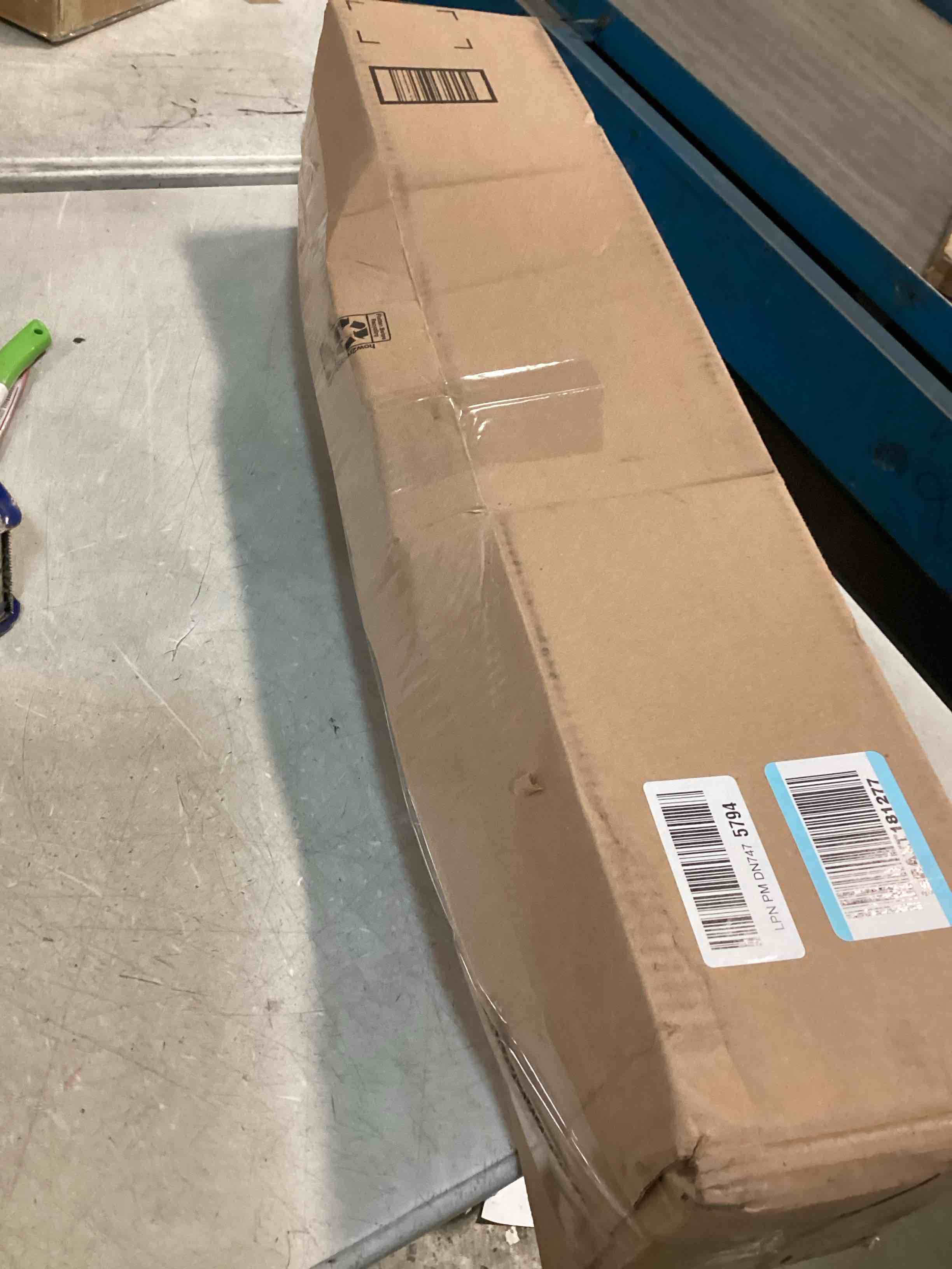 https://s3.amazonaws.com/lotting-images-prod/bidfta/GRA2294508_1740152474016.jpeg