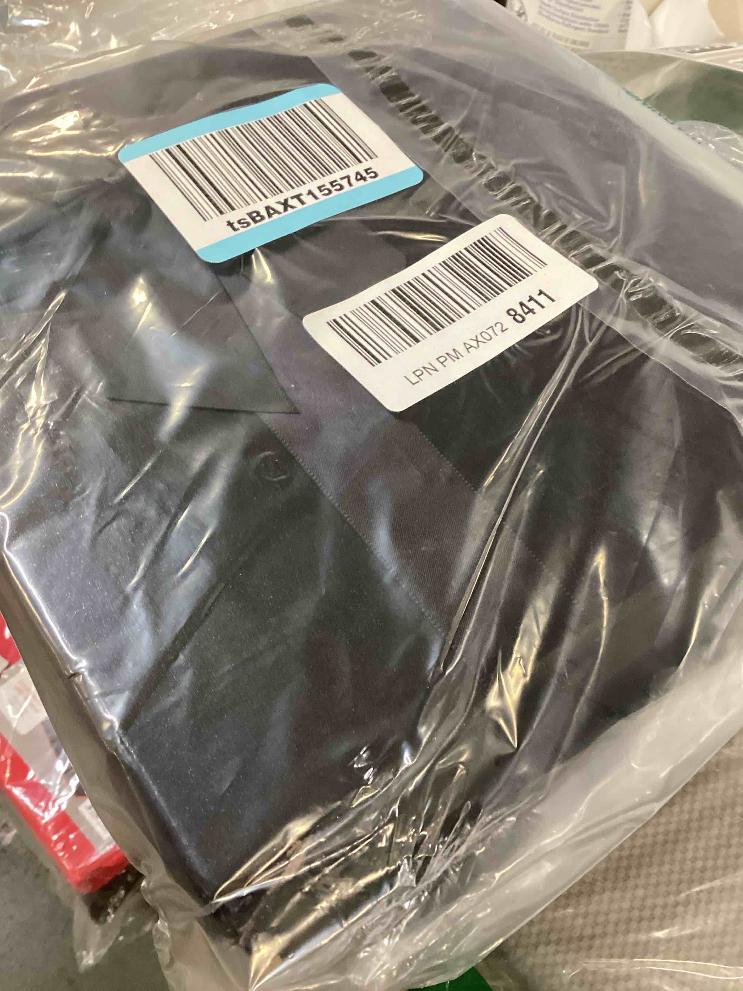 https://s3.amazonaws.com/lotting-images-prod/bidfta/GRA2295108_1740510392518.jpeg