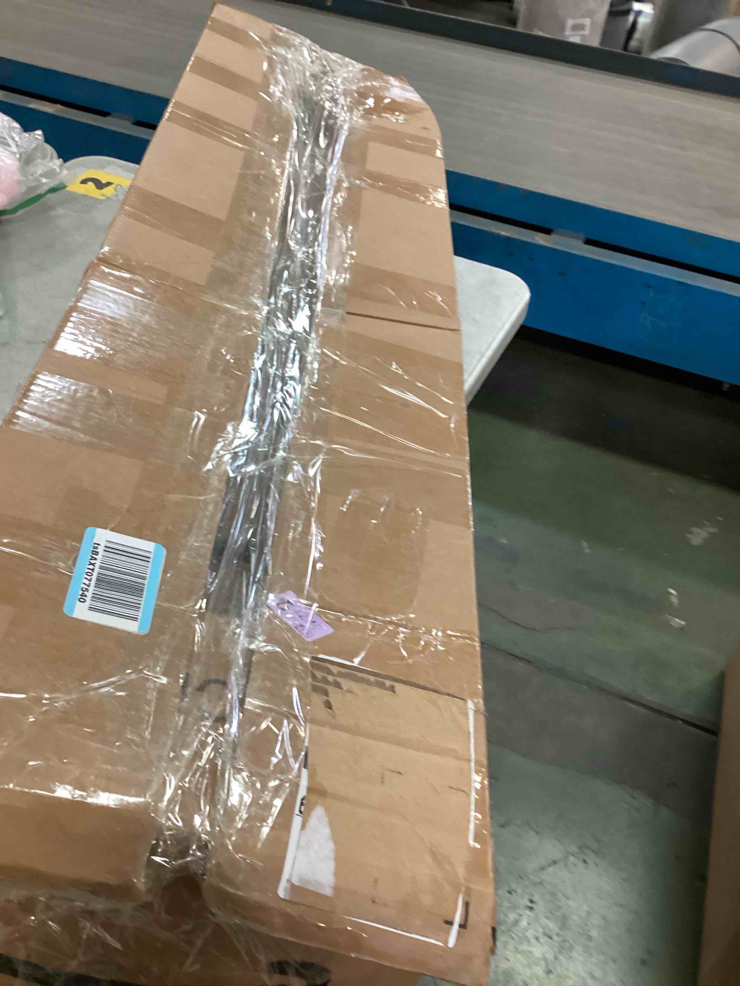 https://s3.amazonaws.com/lotting-images-prod/bidfta/GRA2295927_1741016043055.jpeg