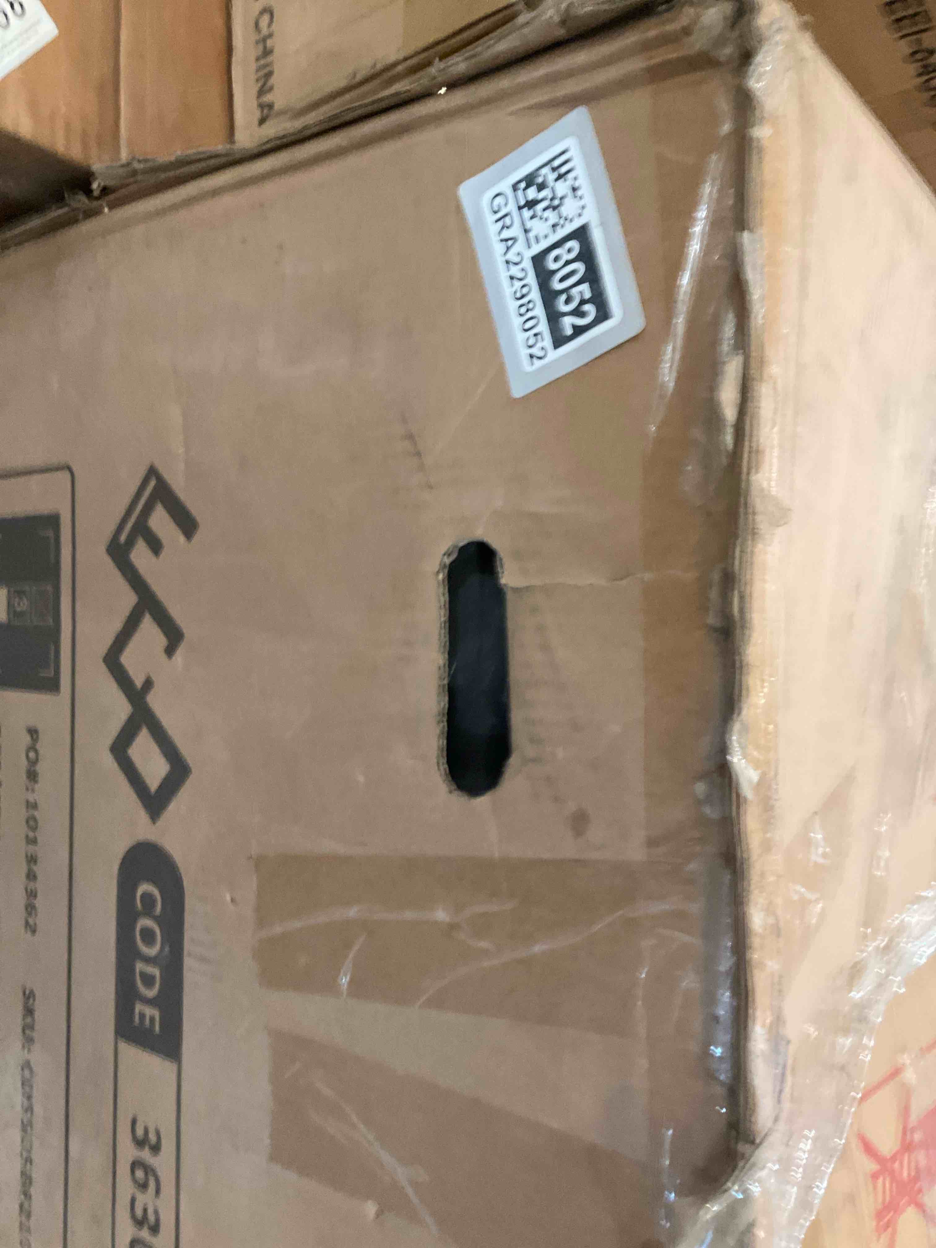 https://s3.amazonaws.com/lotting-images-prod/bidfta/GRA2298052_1748883566564.jpeg