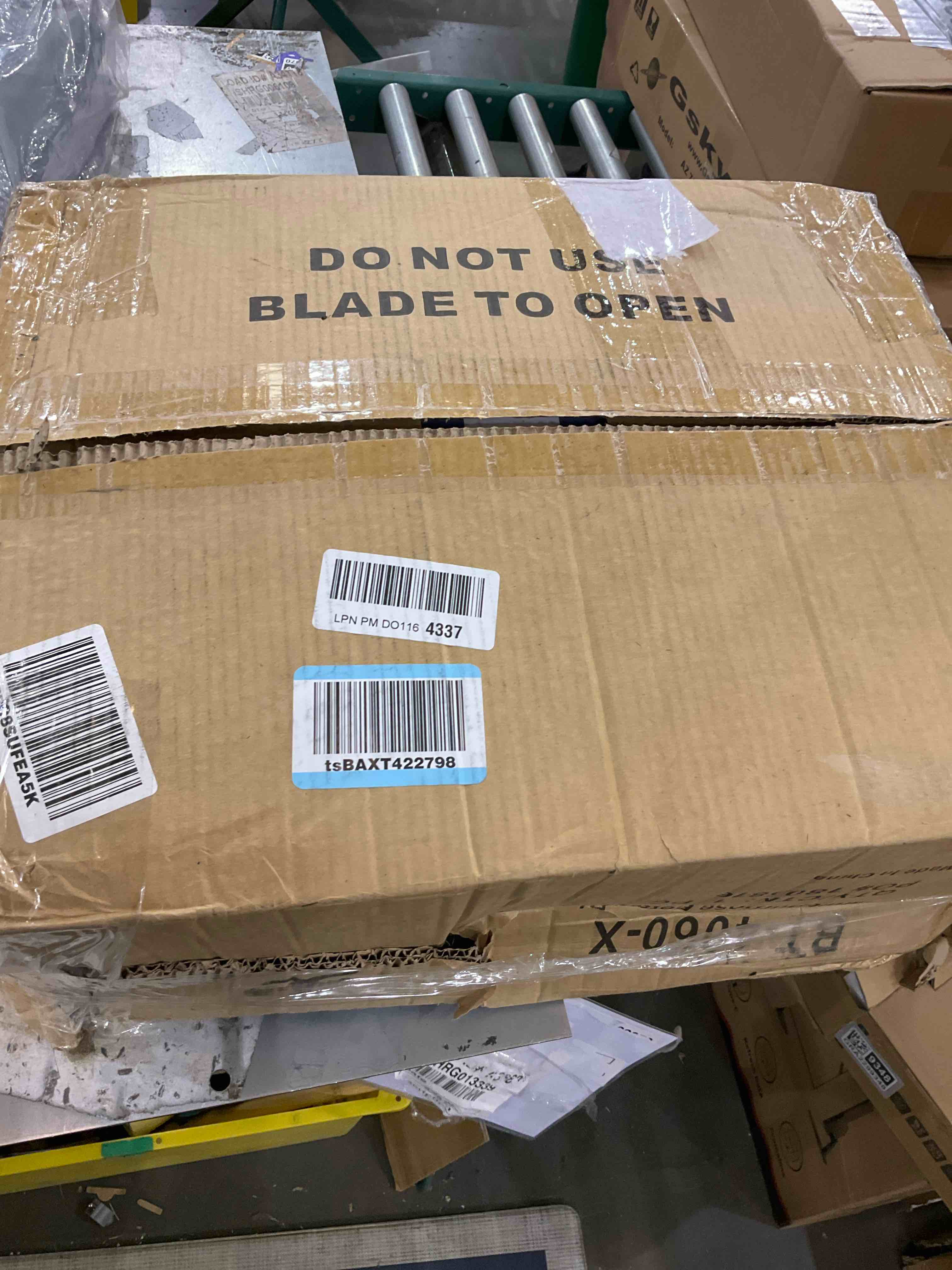 https://s3.amazonaws.com/lotting-images-prod/bidfta/GRA2299368_1747316998680.jpeg