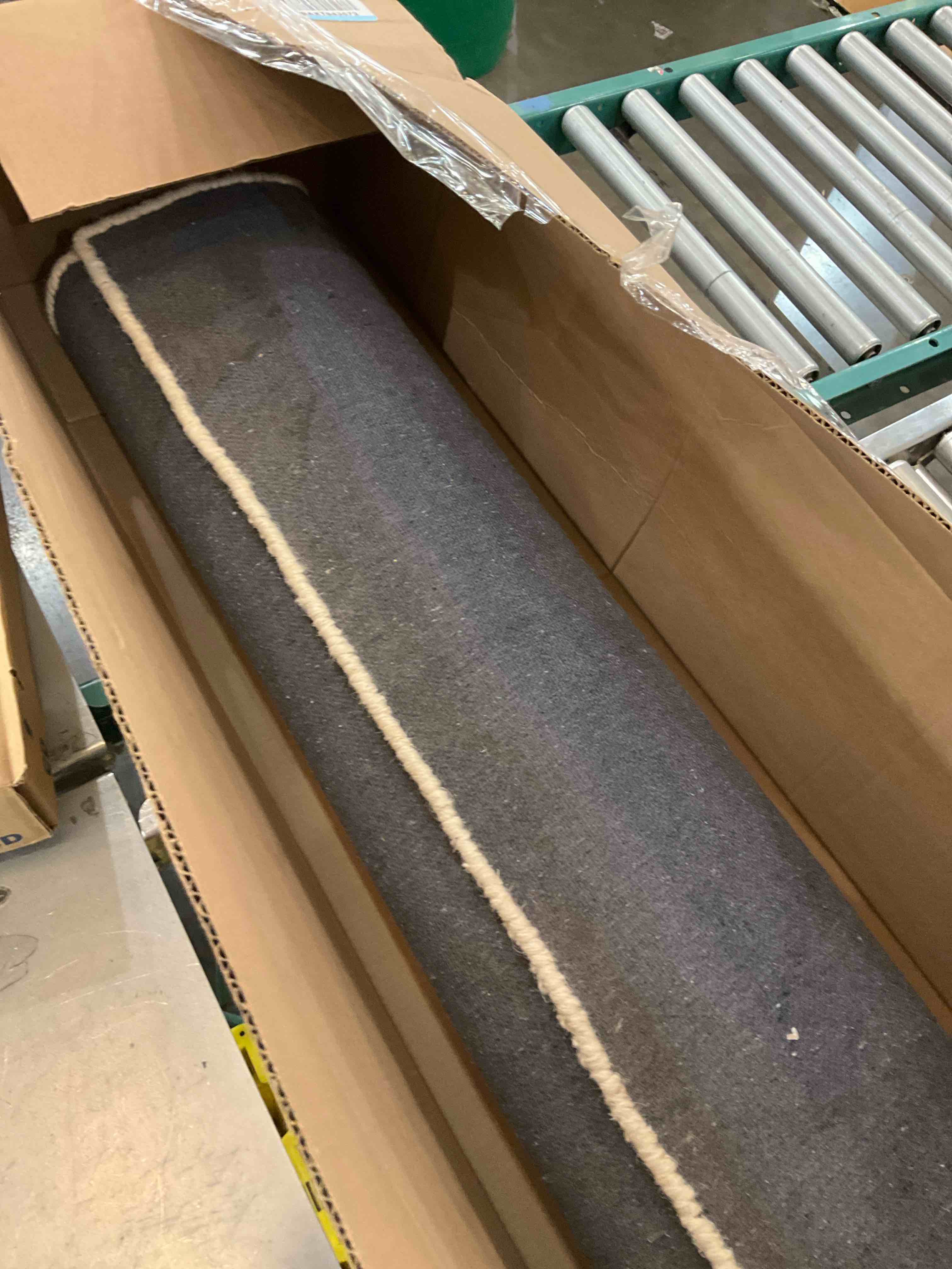 https://s3.amazonaws.com/lotting-images-prod/bidfta/GRA2299389_1747324538926.jpeg