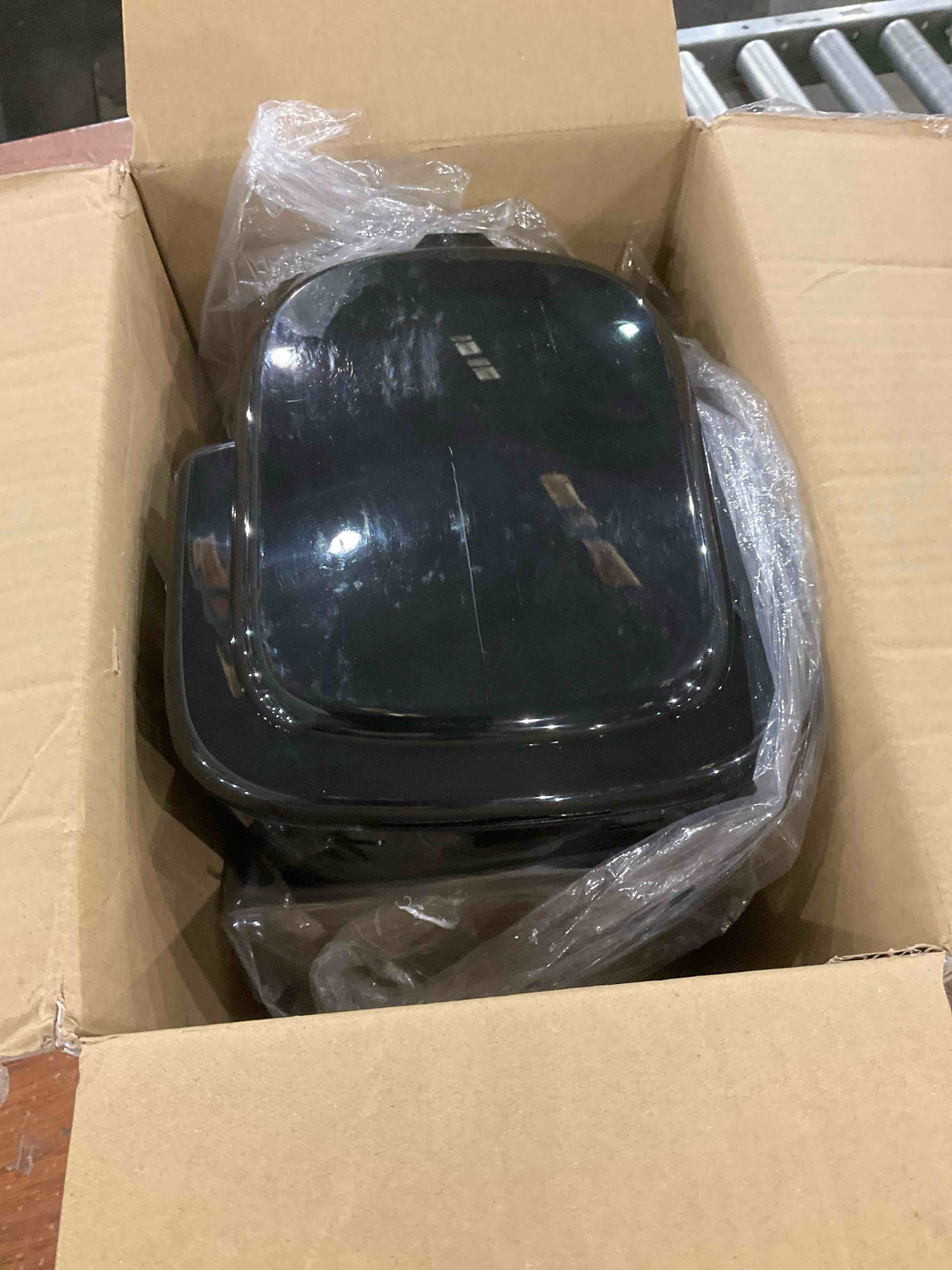 https://s3.amazonaws.com/lotting-images-prod/bidfta/GRA2301252_1747655459121.jpeg