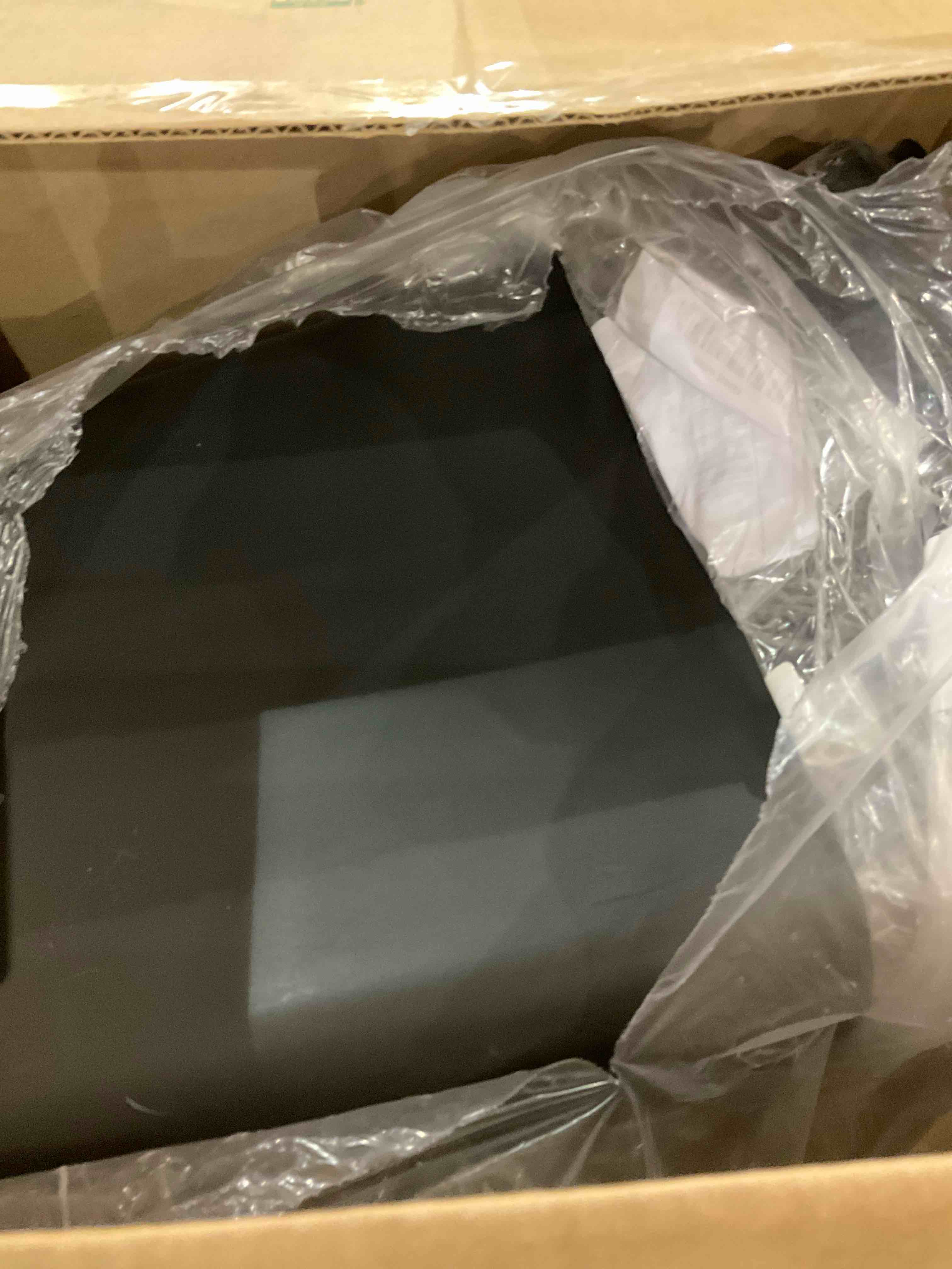 https://s3.amazonaws.com/lotting-images-prod/bidfta/GRA2301454_1747656441005.jpeg
