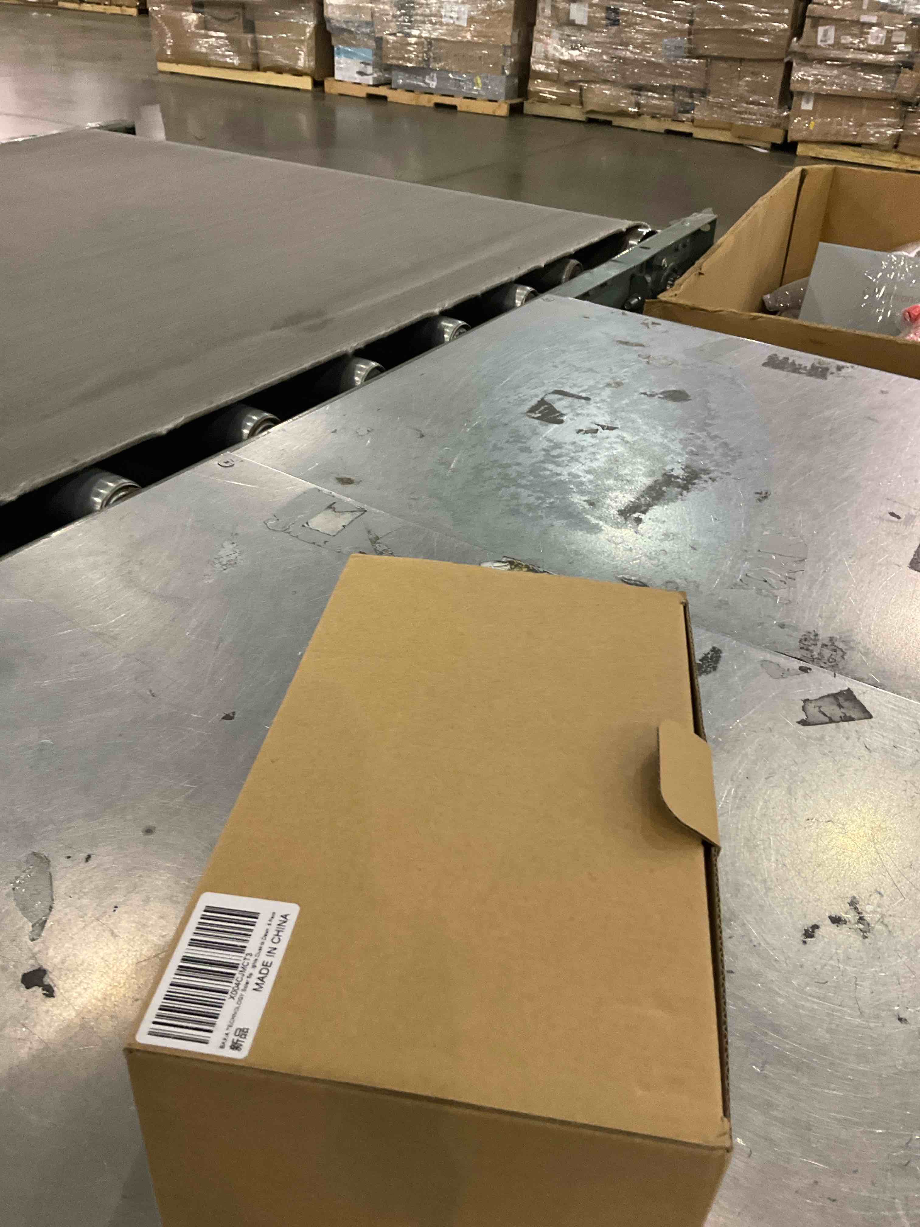 https://s3.amazonaws.com/lotting-images-prod/bidfta/GRA2301660_1747668056093.jpeg