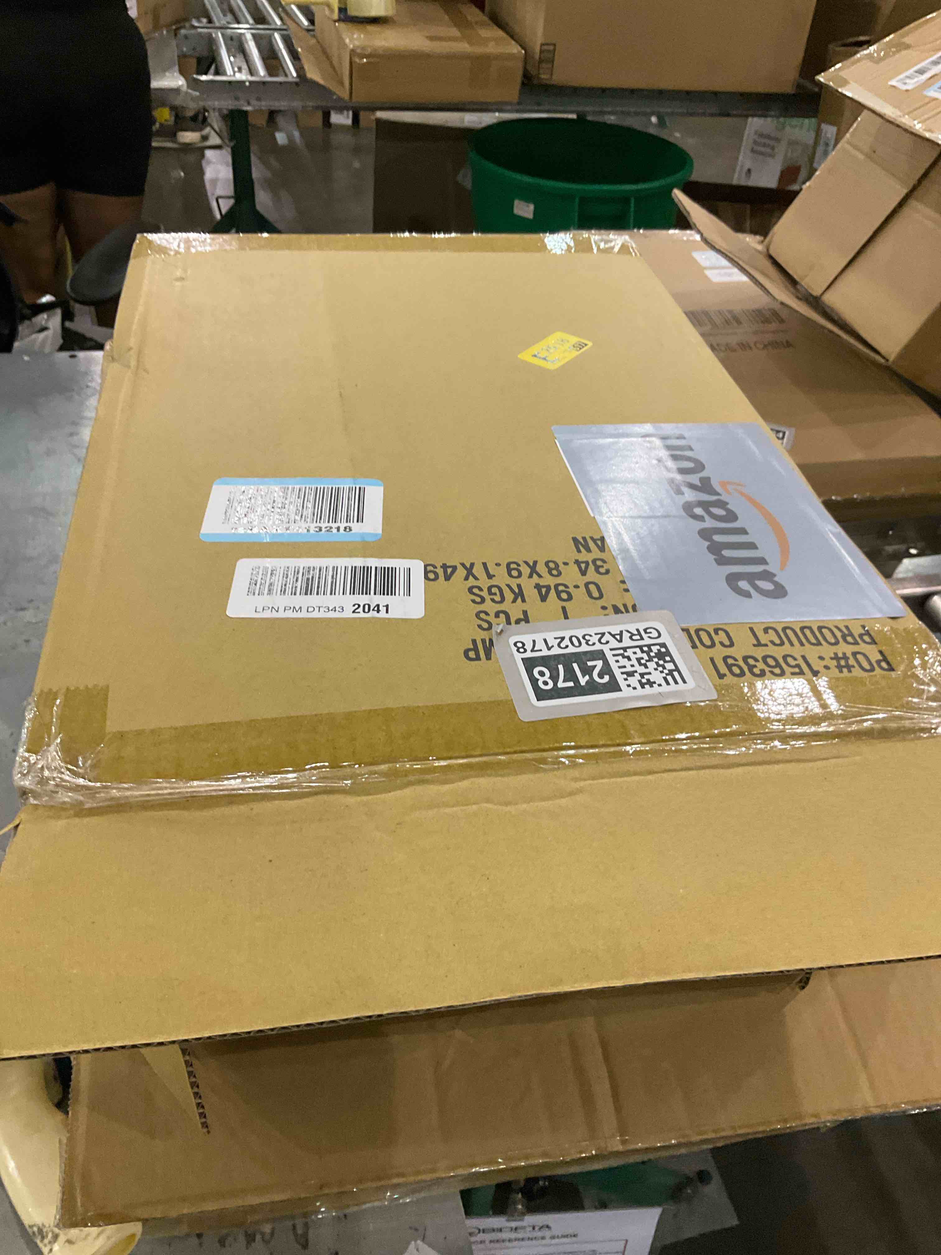 https://s3.amazonaws.com/lotting-images-prod/bidfta/GRA2302178_1747653018227.jpeg