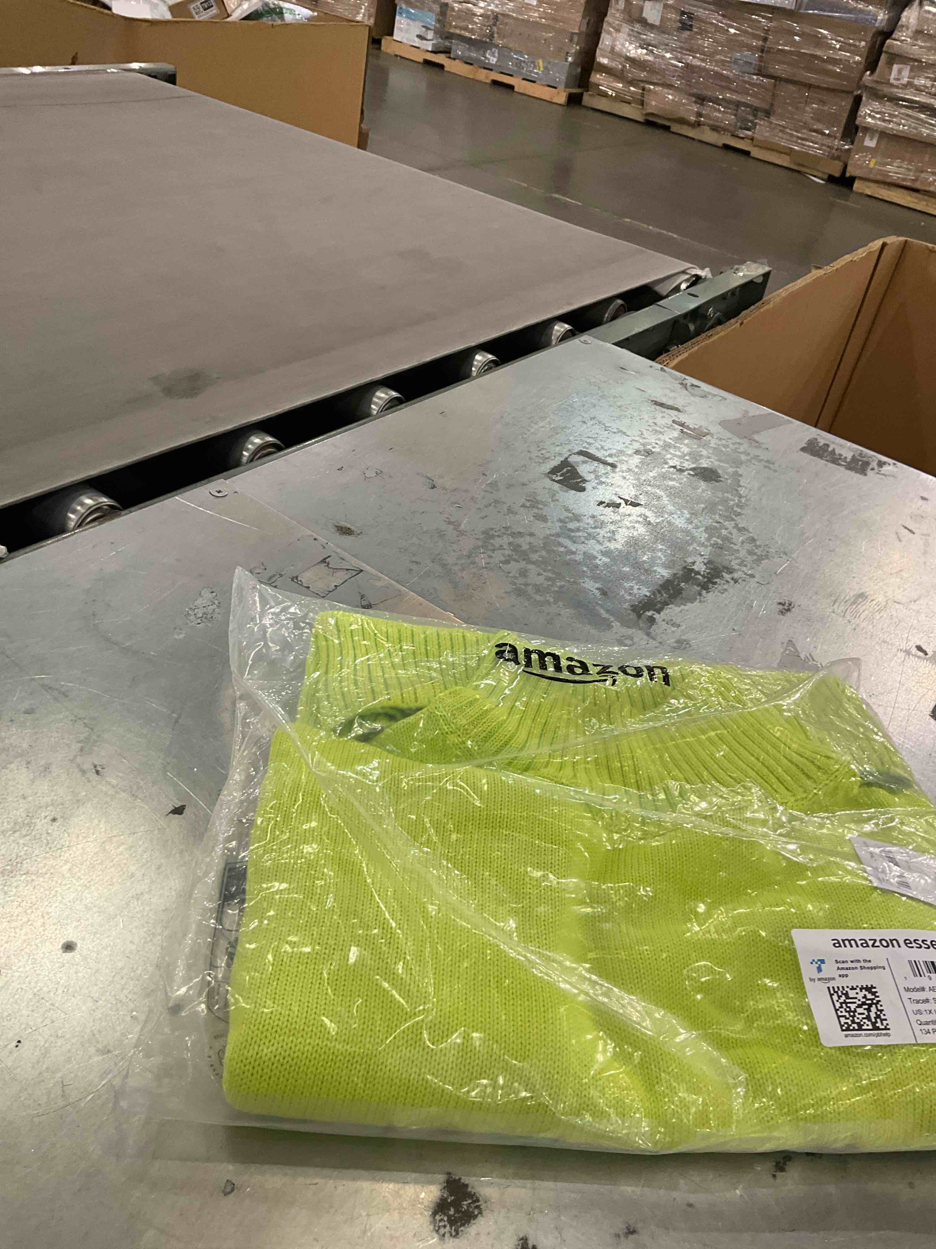 https://s3.amazonaws.com/lotting-images-prod/bidfta/GRA2303721_1748008084238.jpeg