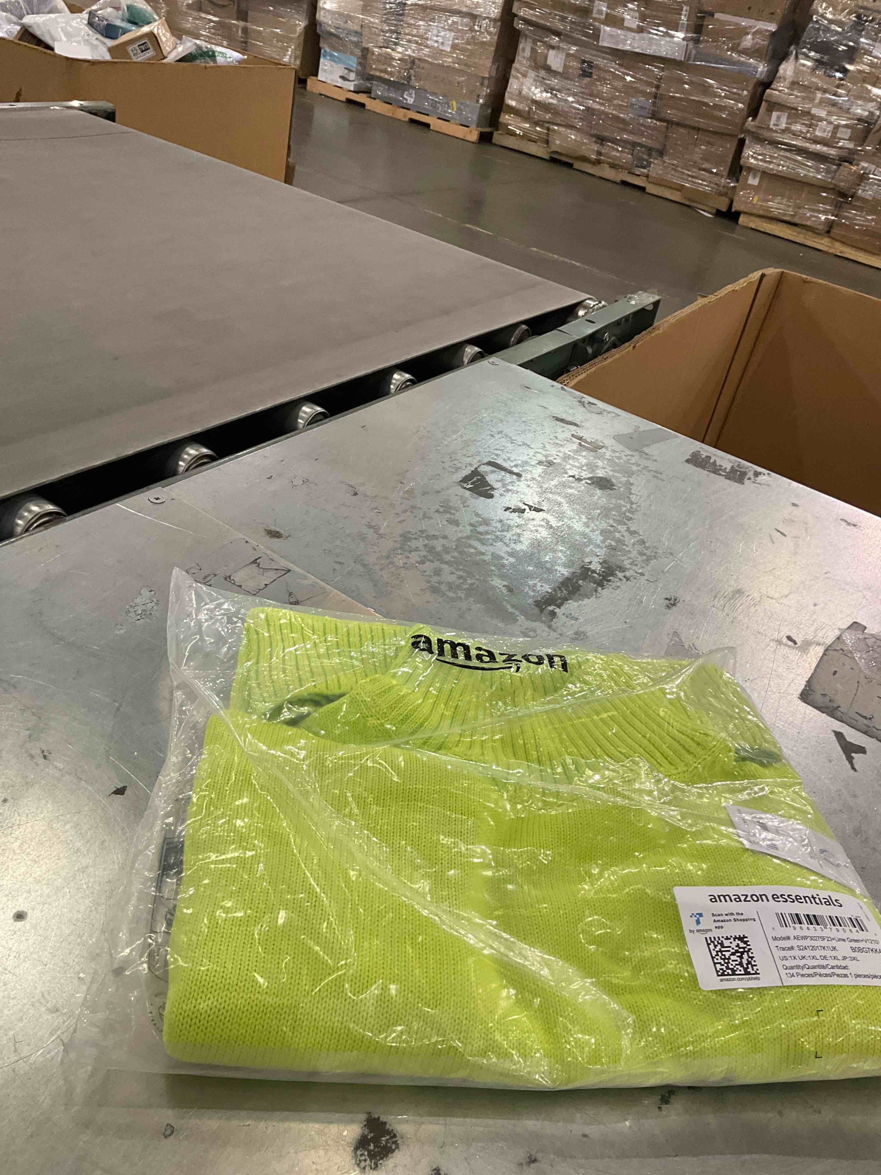 https://s3.amazonaws.com/lotting-images-prod/bidfta/GRA2303721_1748008085215.jpeg
