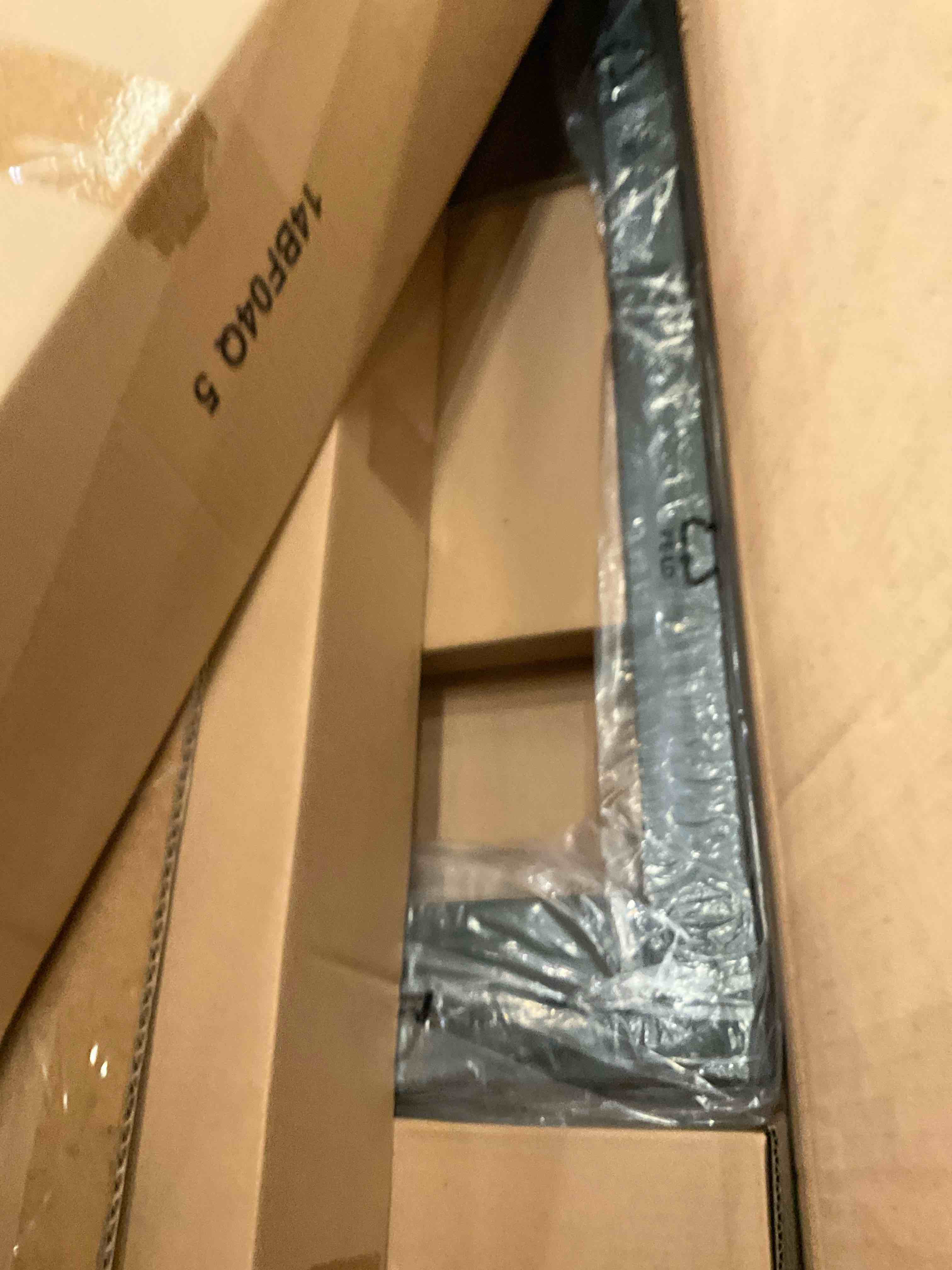 https://s3.amazonaws.com/lotting-images-prod/bidfta/GRA2304528_1748625208489.jpeg