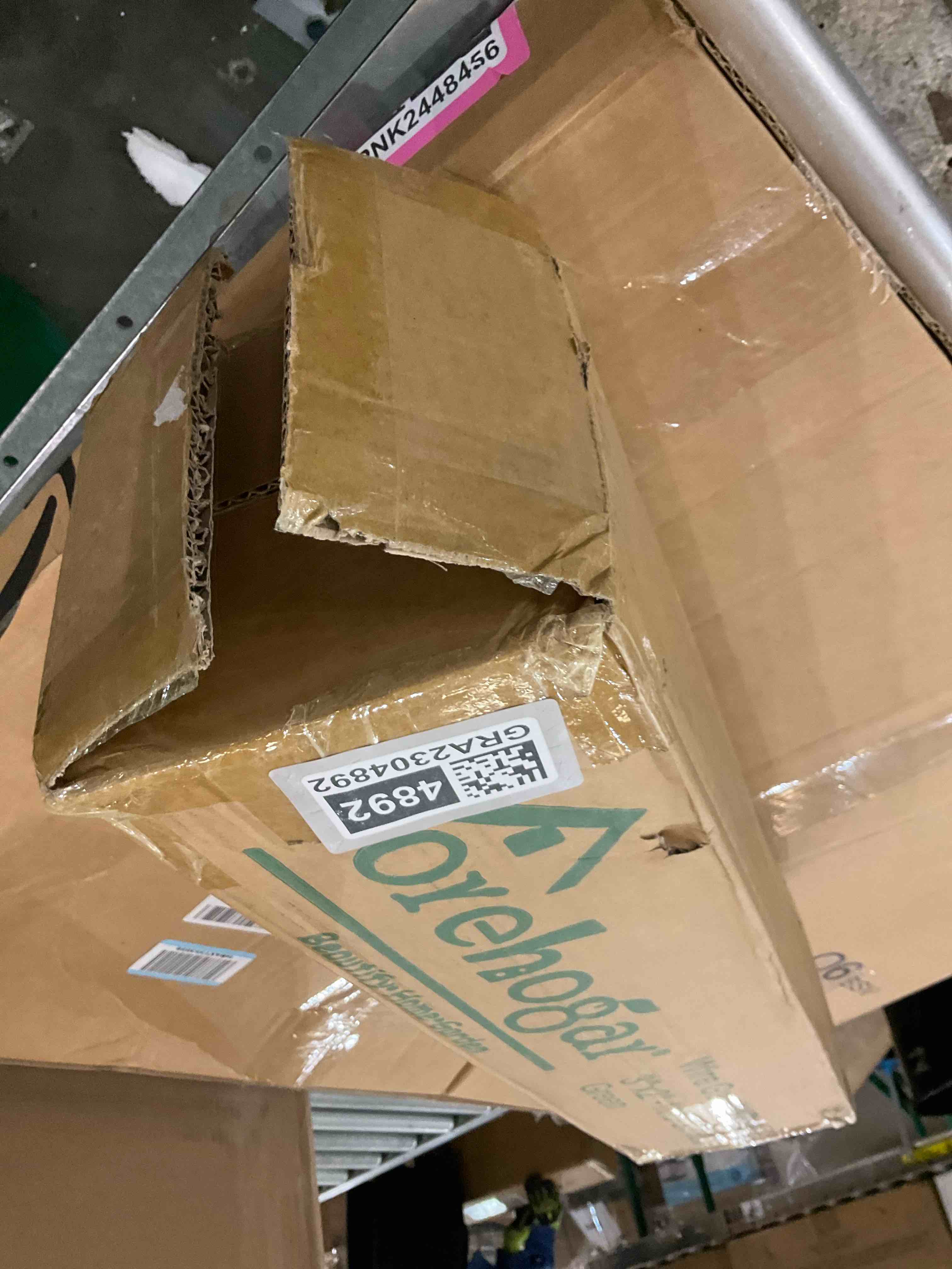 https://s3.amazonaws.com/lotting-images-prod/bidfta/GRA2304892_1749570871086.jpeg