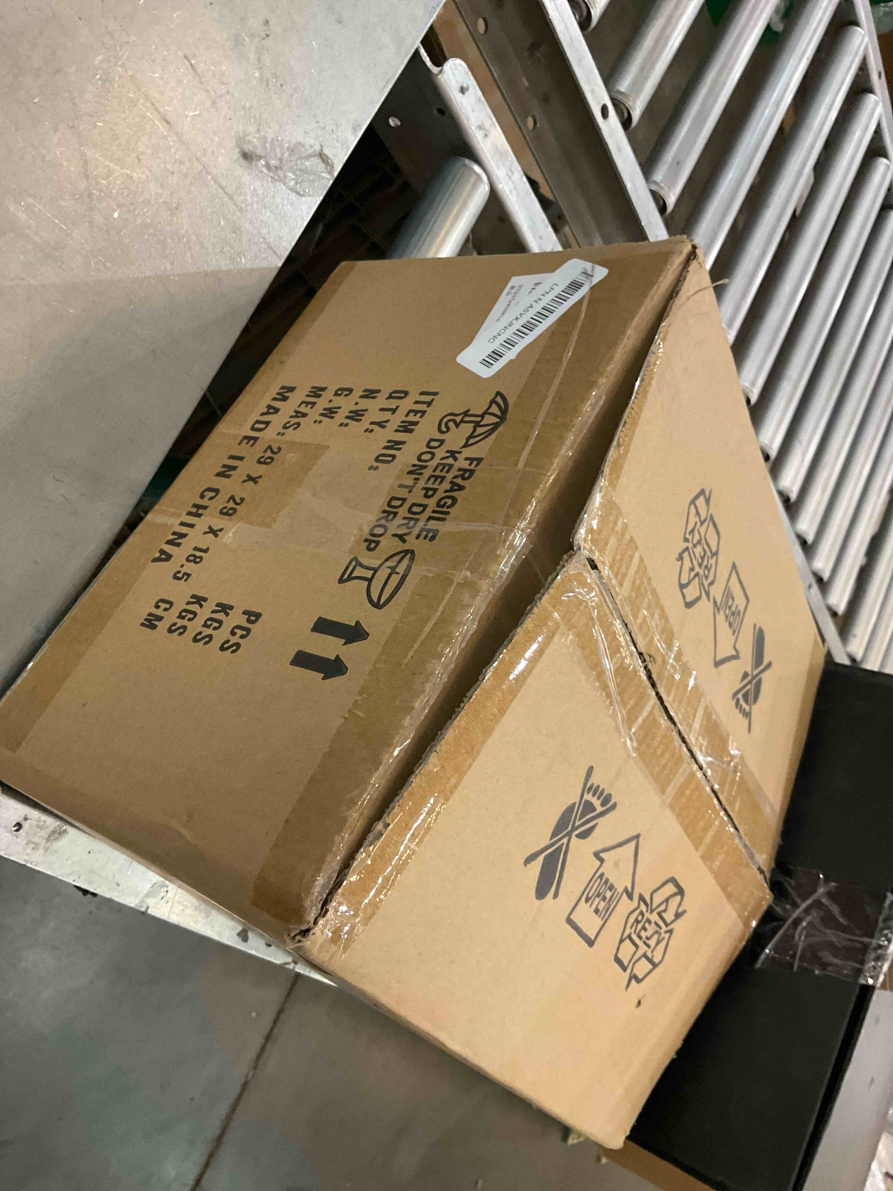 https://s3.amazonaws.com/lotting-images-prod/bidfta/GRA2305236_1747673198121.jpeg