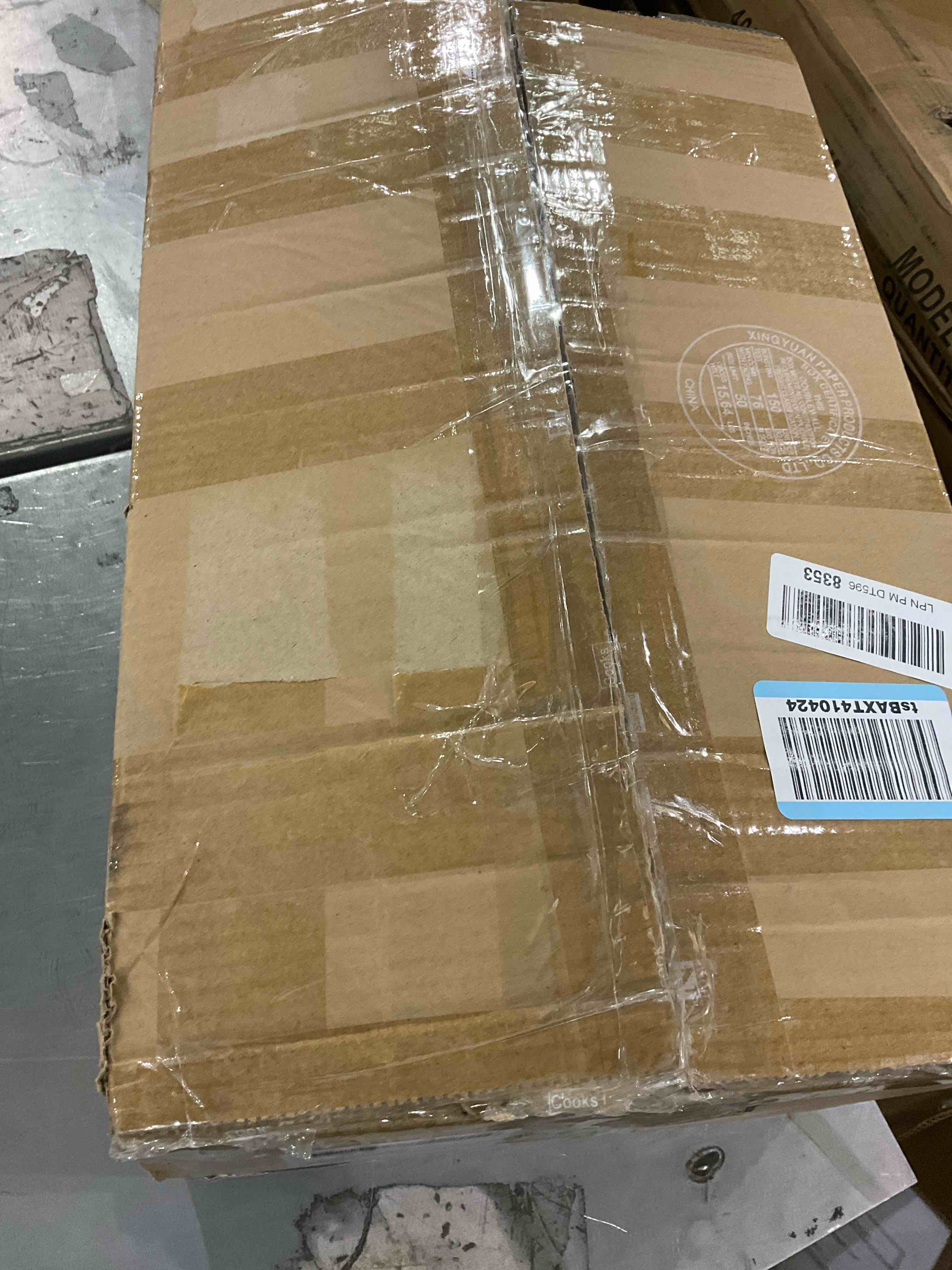 https://s3.amazonaws.com/lotting-images-prod/bidfta/GRA2306102_1747827452141.jpeg