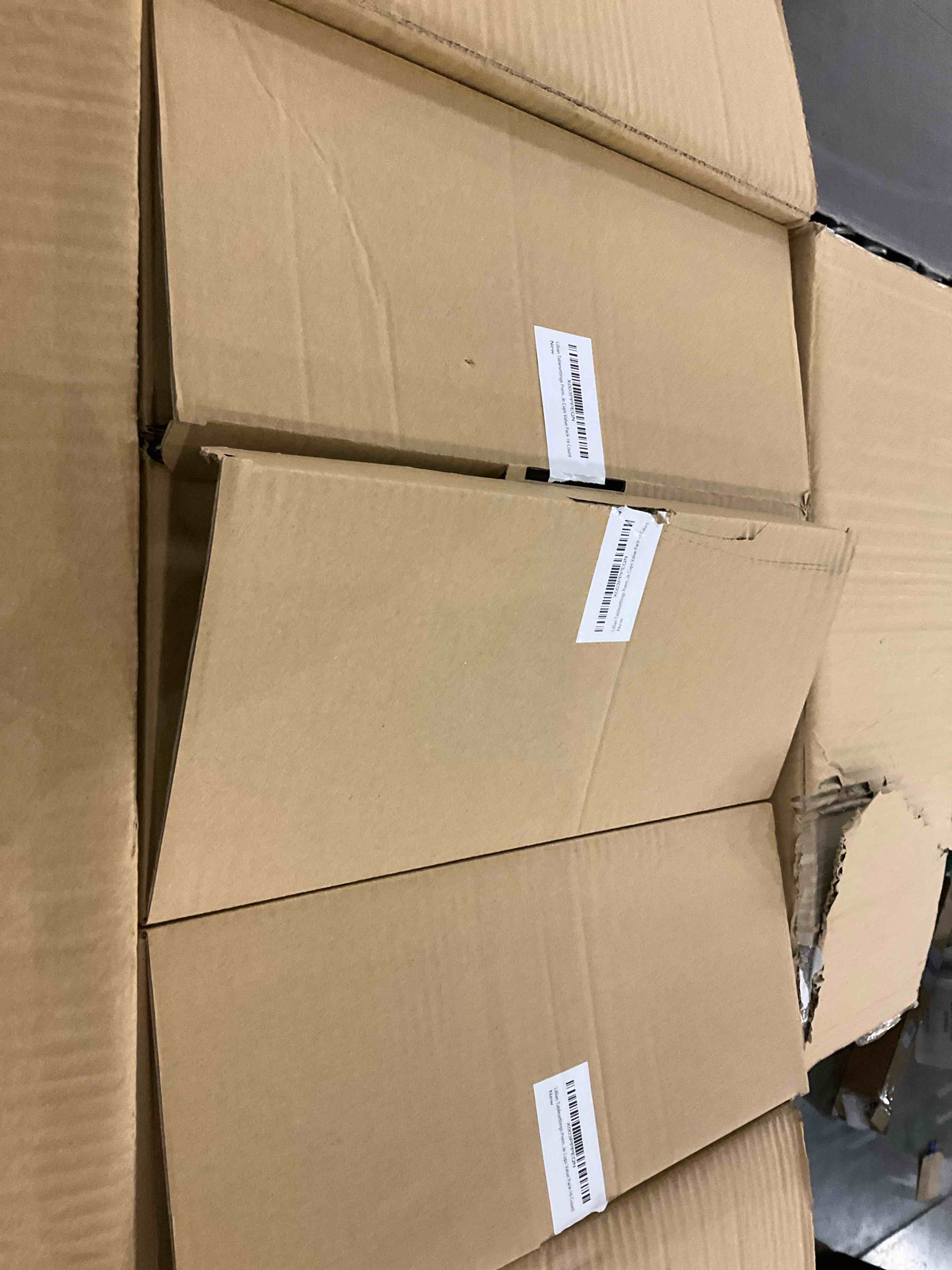 https://s3.amazonaws.com/lotting-images-prod/bidfta/GRA2306147_1747826776810.jpeg