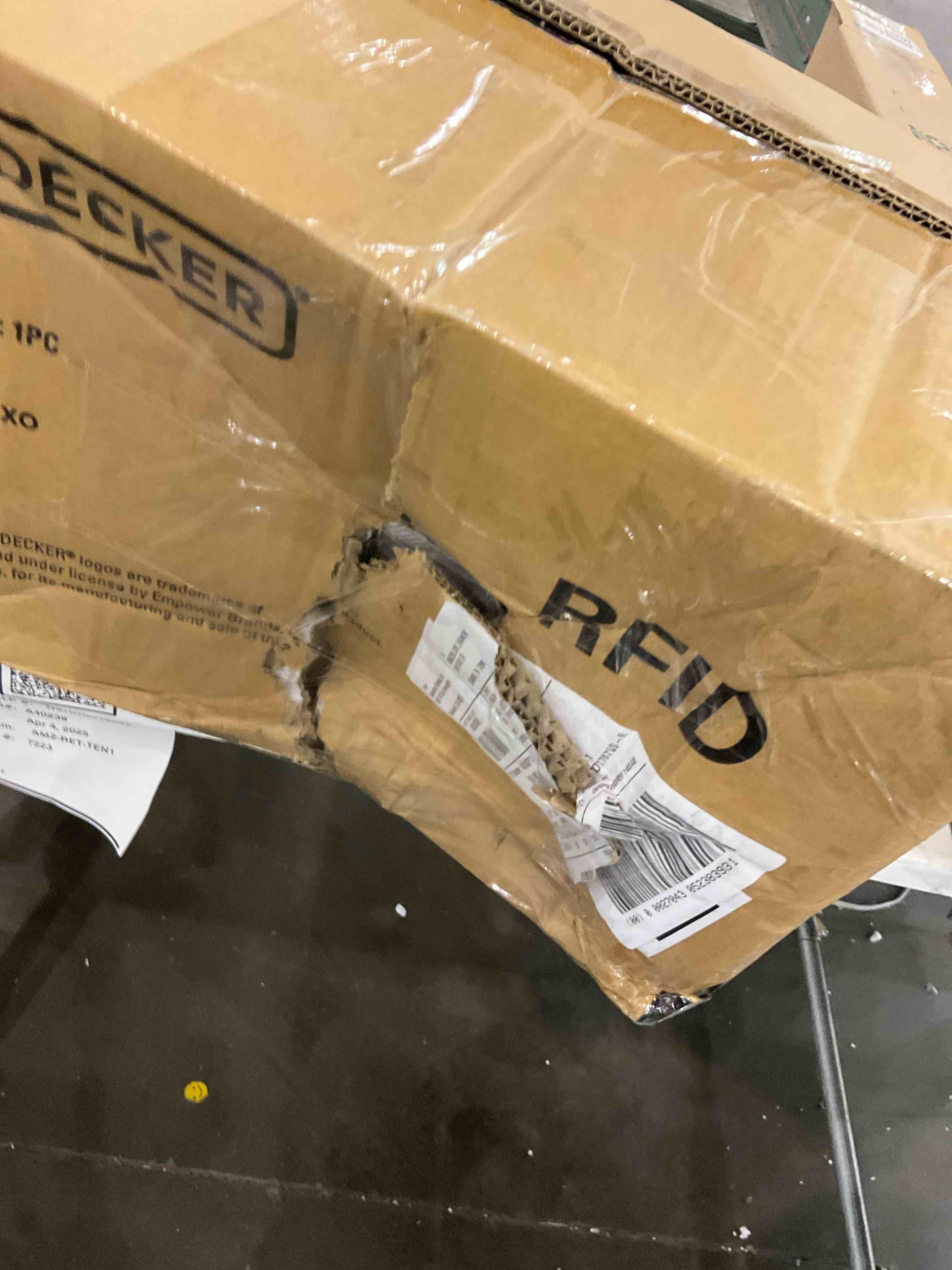 https://s3.amazonaws.com/lotting-images-prod/bidfta/GRA2306169_1747826549855.jpeg
