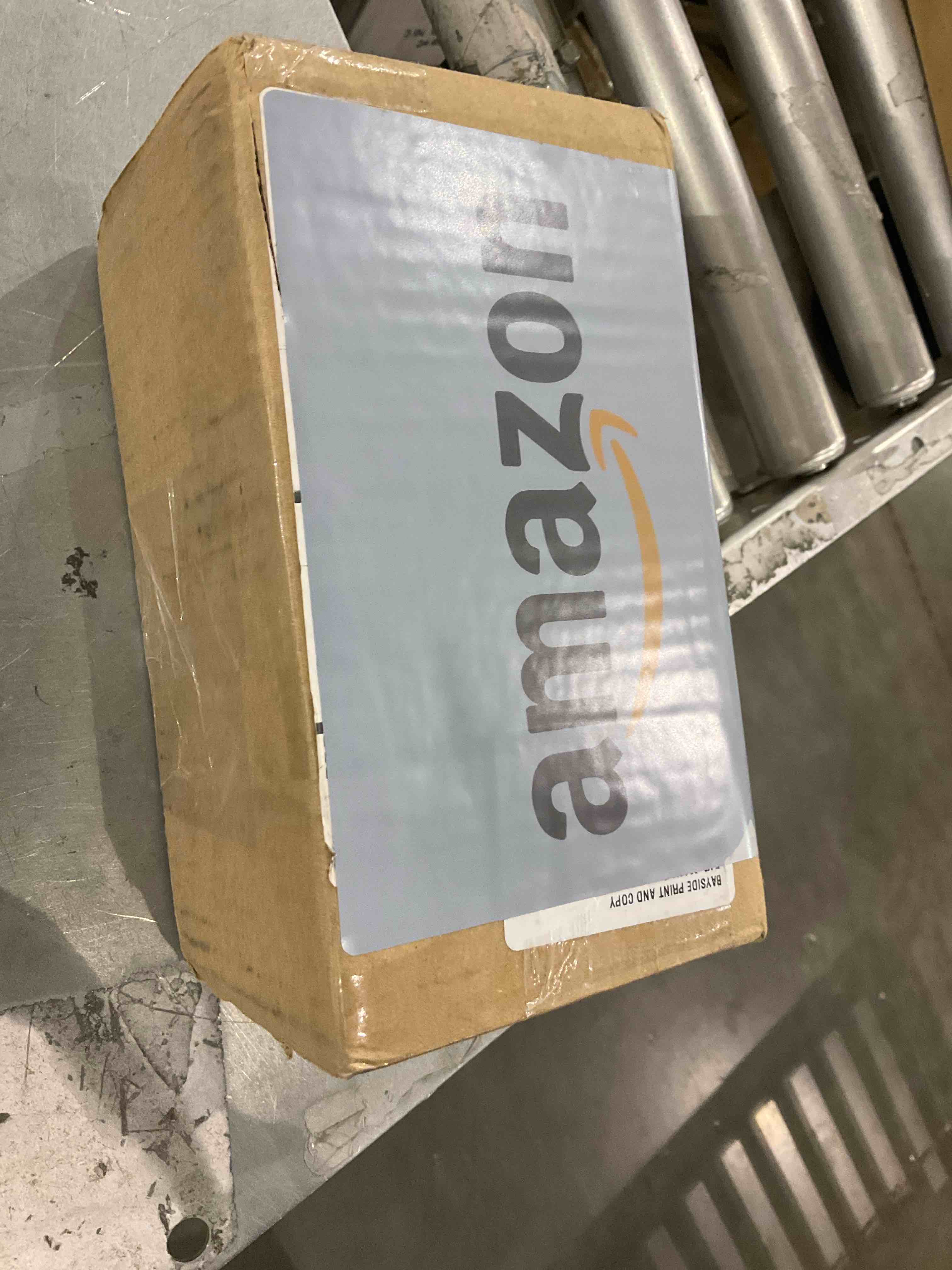https://s3.amazonaws.com/lotting-images-prod/bidfta/GRA2307267_1747911906178.jpeg