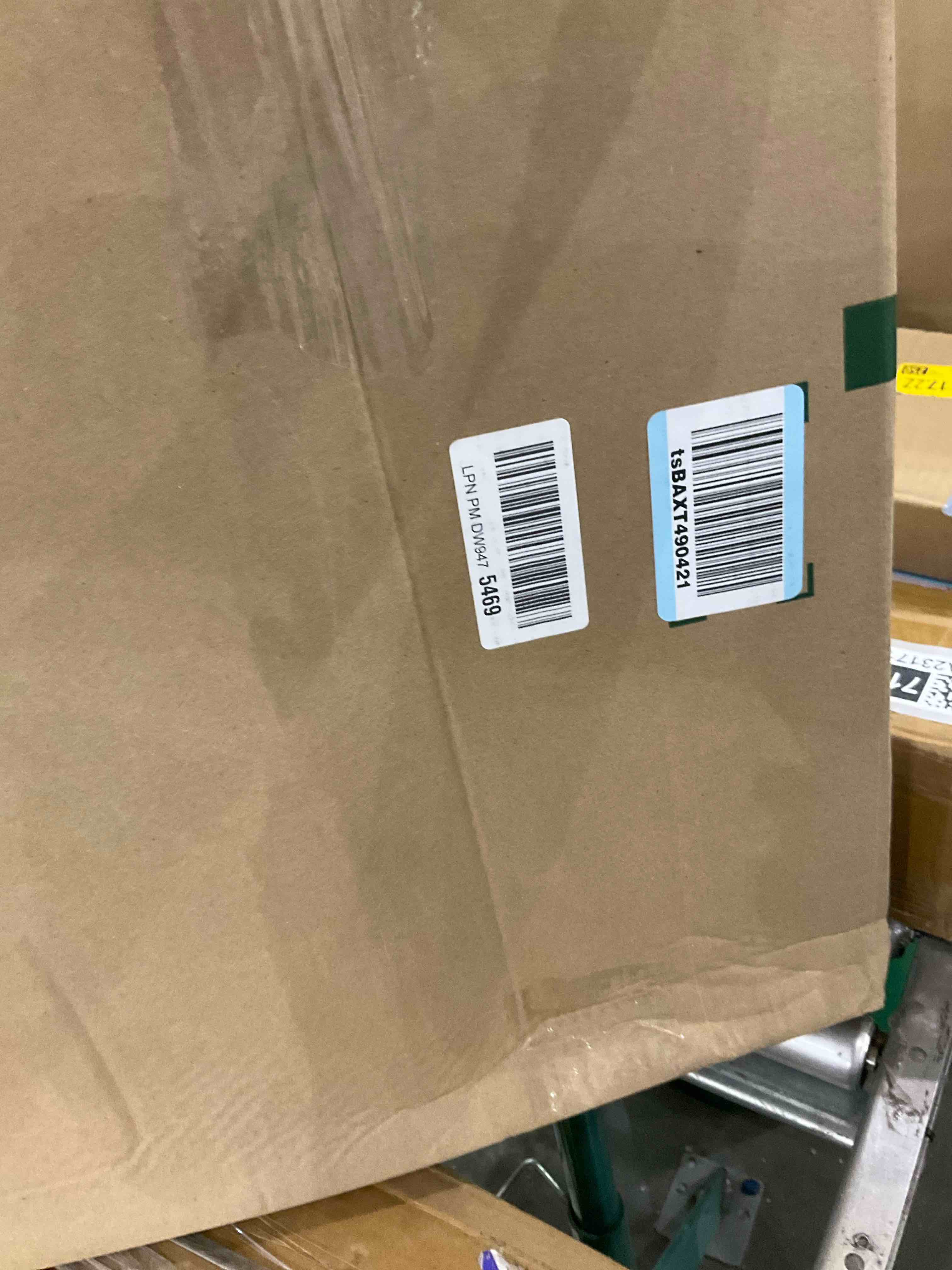 https://s3.amazonaws.com/lotting-images-prod/bidfta/GRA2307461_1747916507888.jpeg