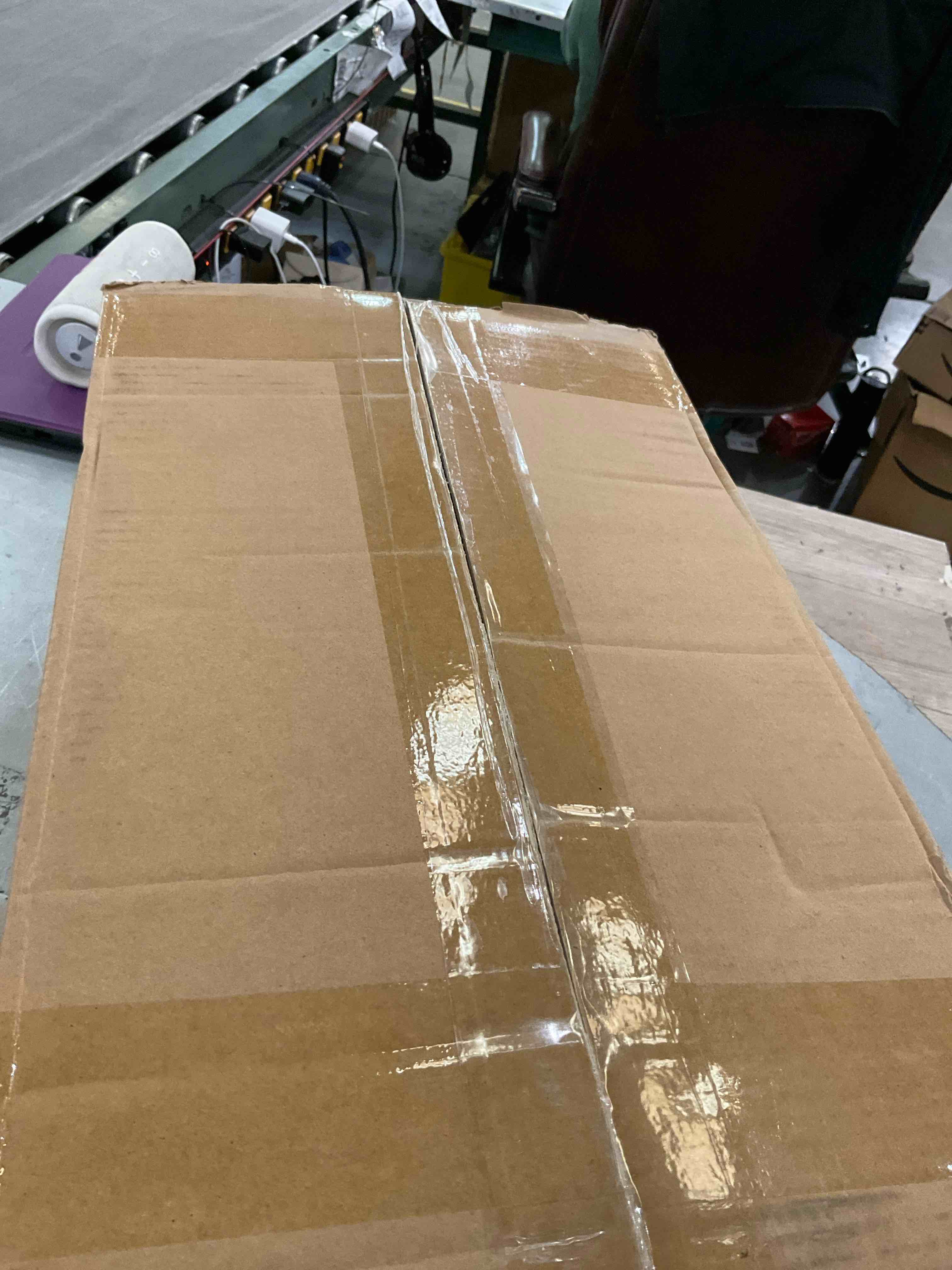 https://s3.amazonaws.com/lotting-images-prod/bidfta/GRA2307820_1747934770155.jpeg