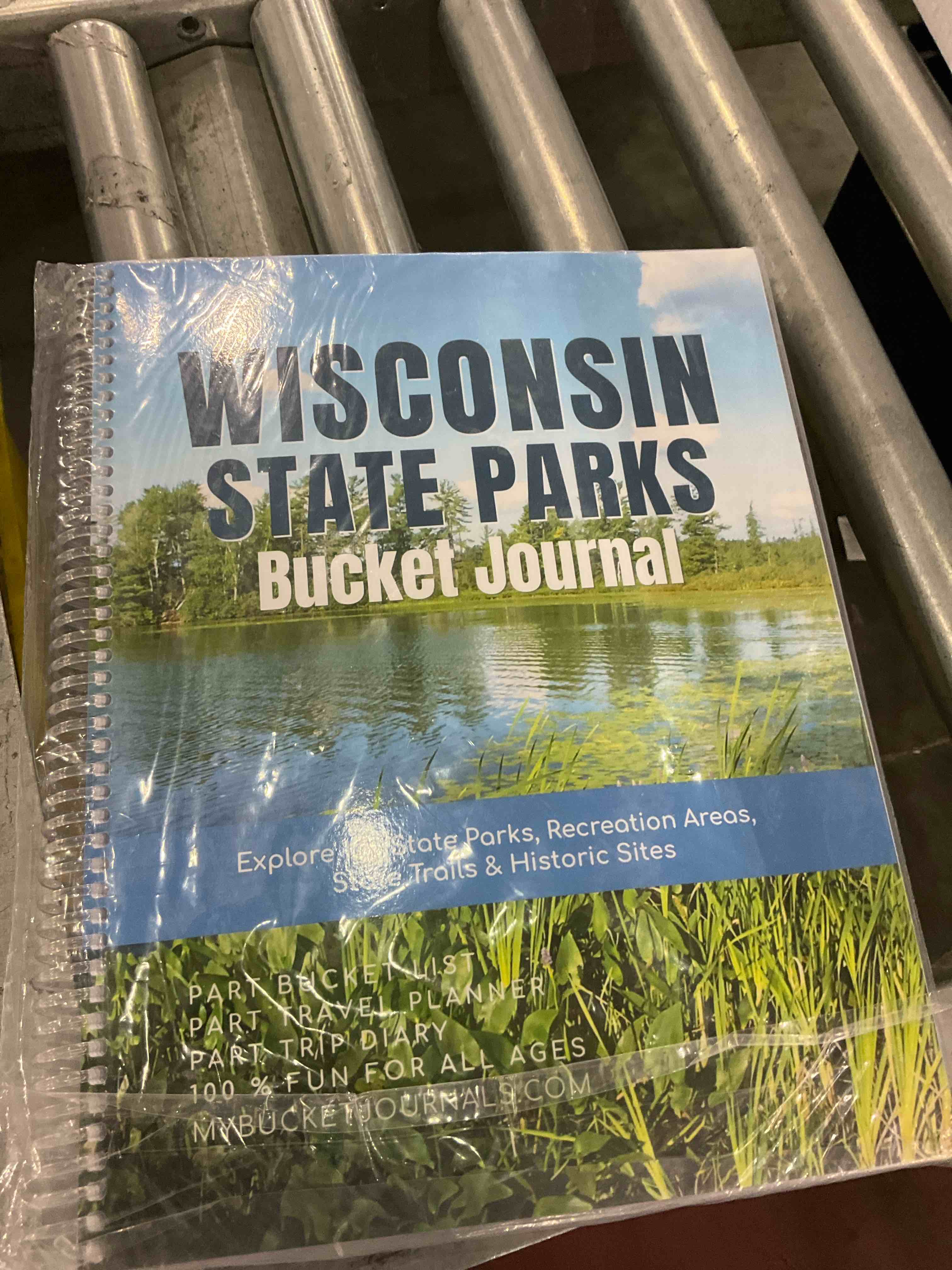 Bucket Journal State Parks Part Travel Journal, Part Bucket List, 100% Adventure - Explore the Beauties of State Parks & Record Memories Wisconsin state parks