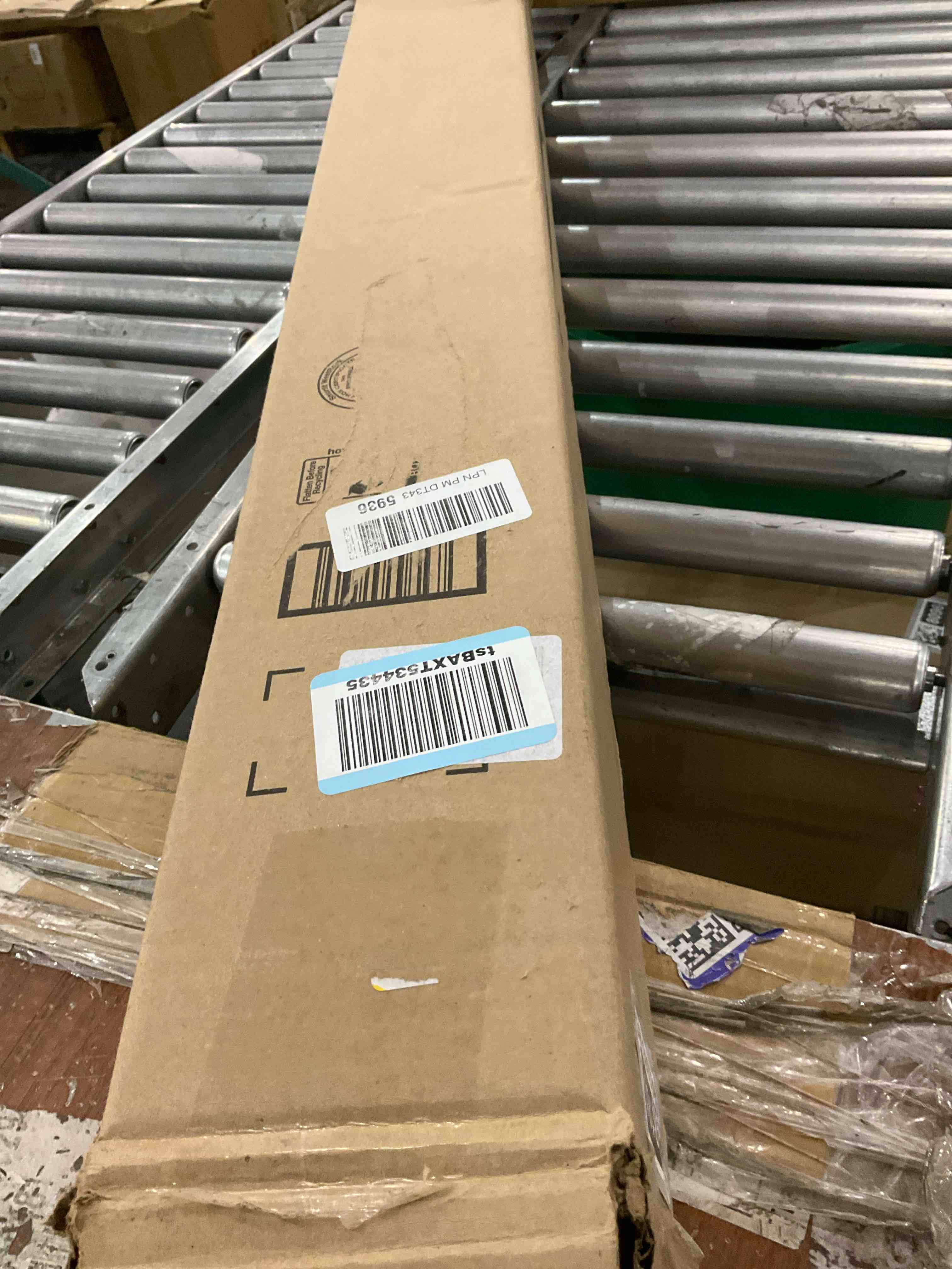 https://s3.amazonaws.com/lotting-images-prod/bidfta/GRA2308181_1747666653678.jpeg