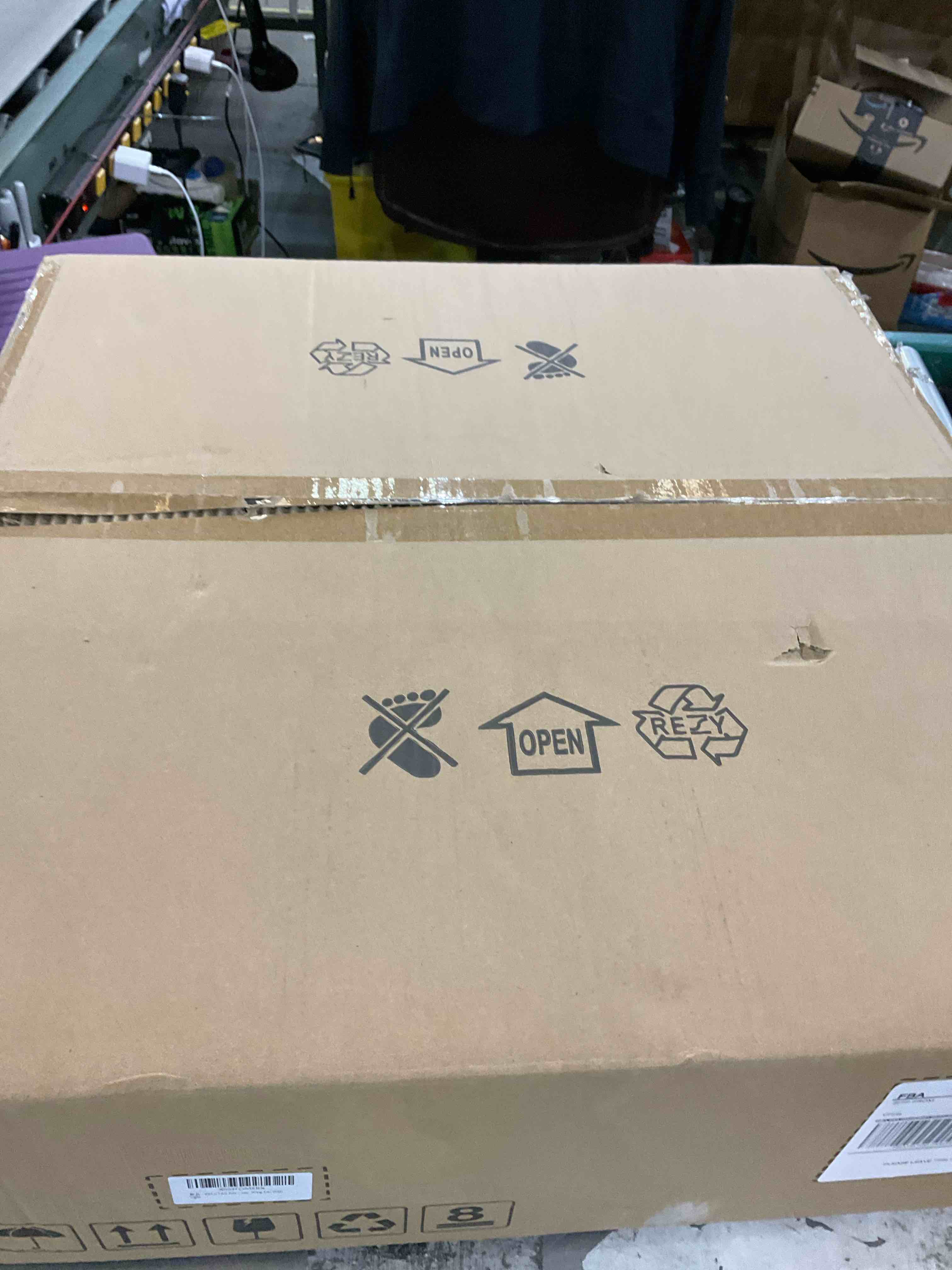 https://s3.amazonaws.com/lotting-images-prod/bidfta/GRA2308994_1747833862684.jpeg