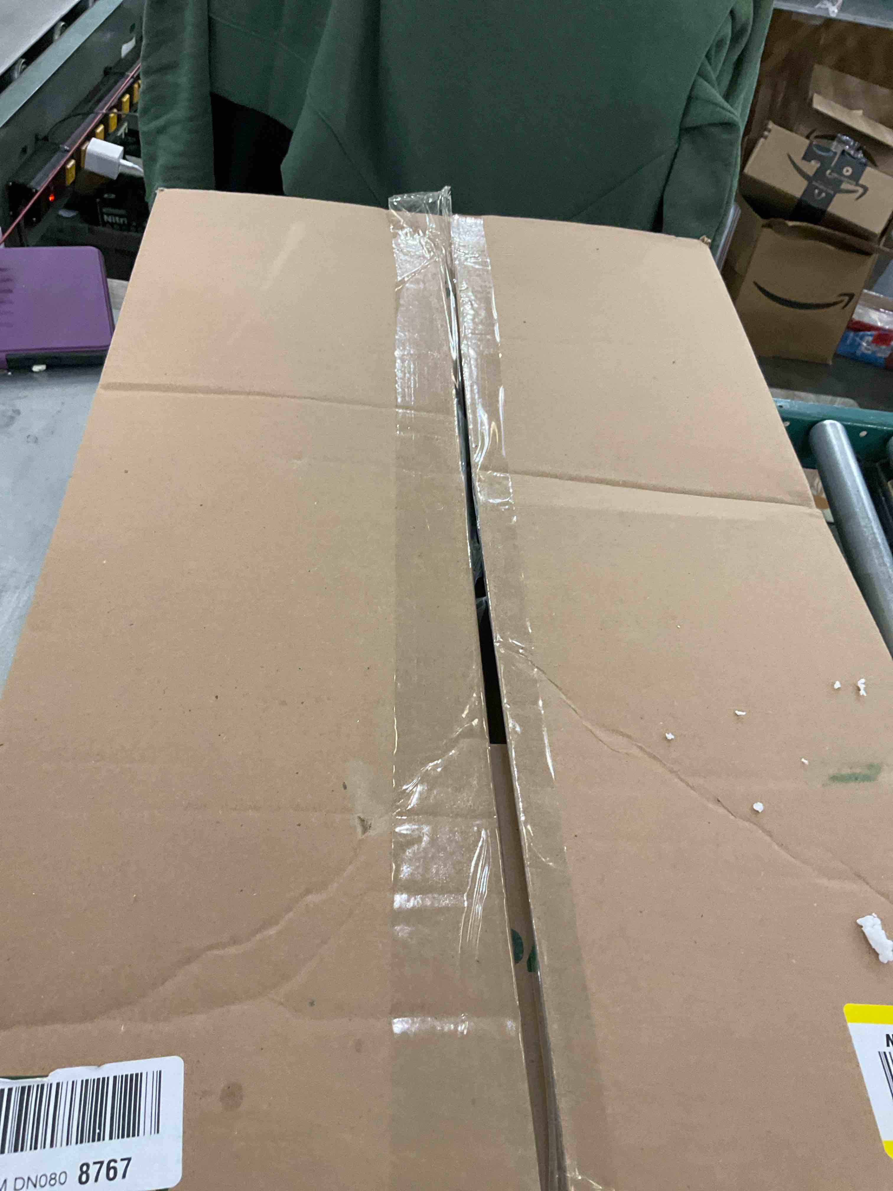 https://s3.amazonaws.com/lotting-images-prod/bidfta/GRA2309012_1747835359726.jpeg