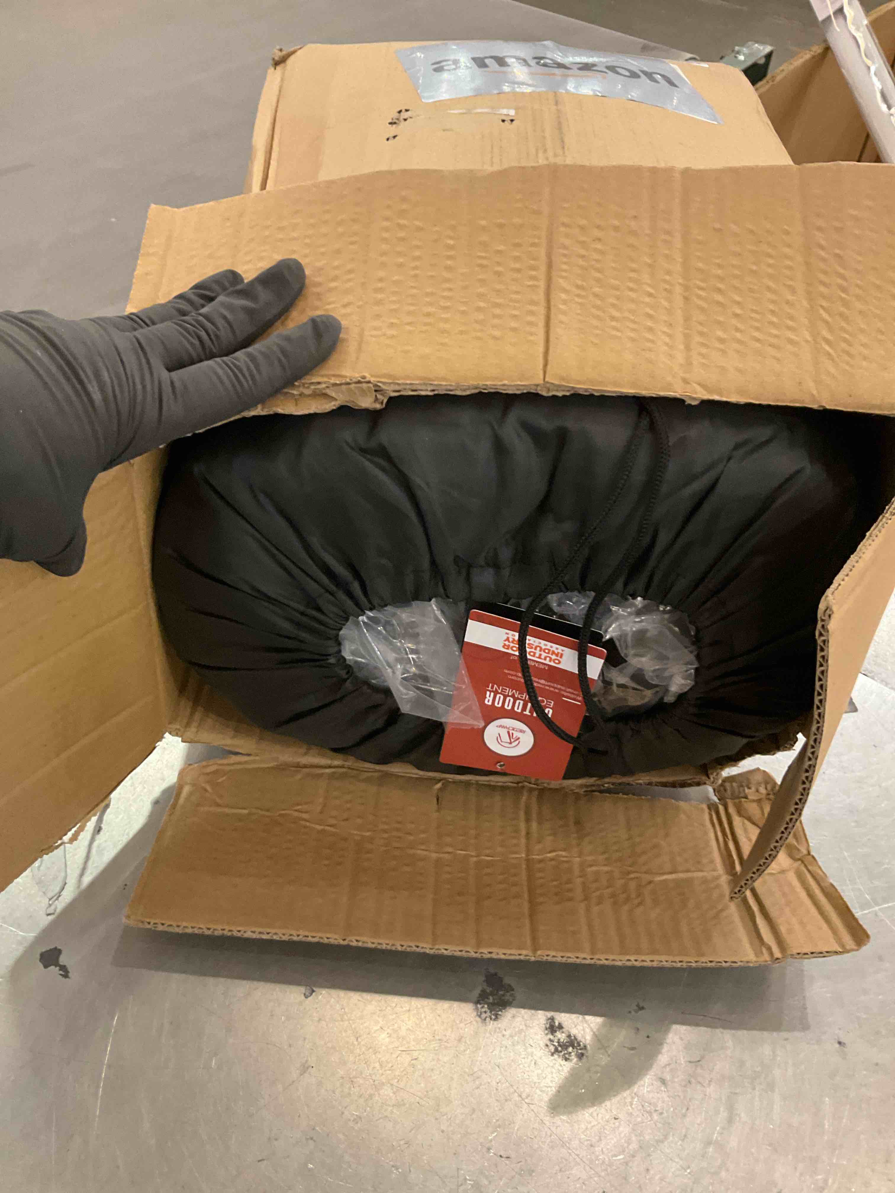 https://s3.amazonaws.com/lotting-images-prod/bidfta/GRA2309114_1747842839822.jpeg