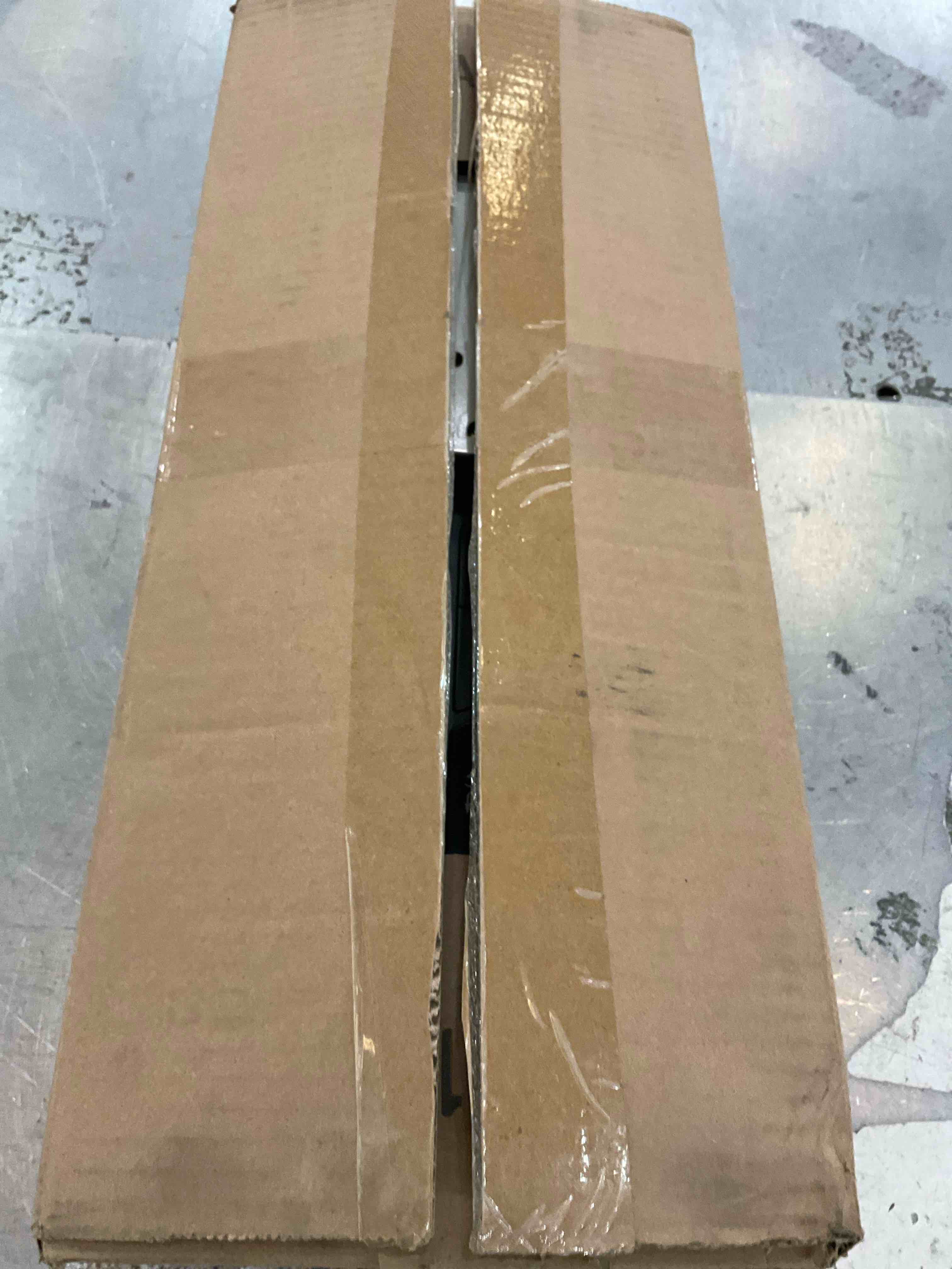 https://s3.amazonaws.com/lotting-images-prod/bidfta/GRA2309140_1747839000586.jpeg