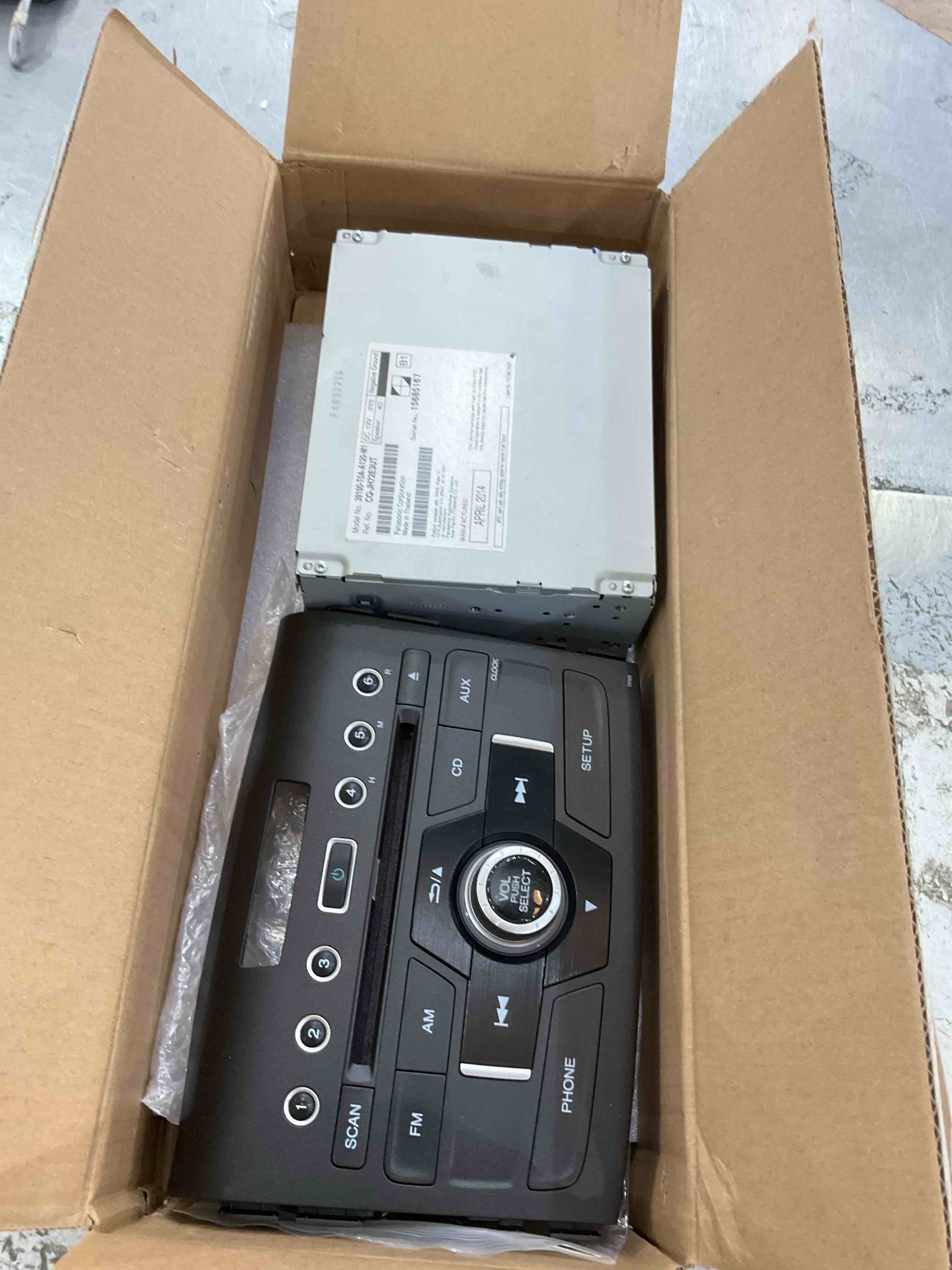 https://s3.amazonaws.com/lotting-images-prod/bidfta/GRA2309140_1747839014256.jpeg