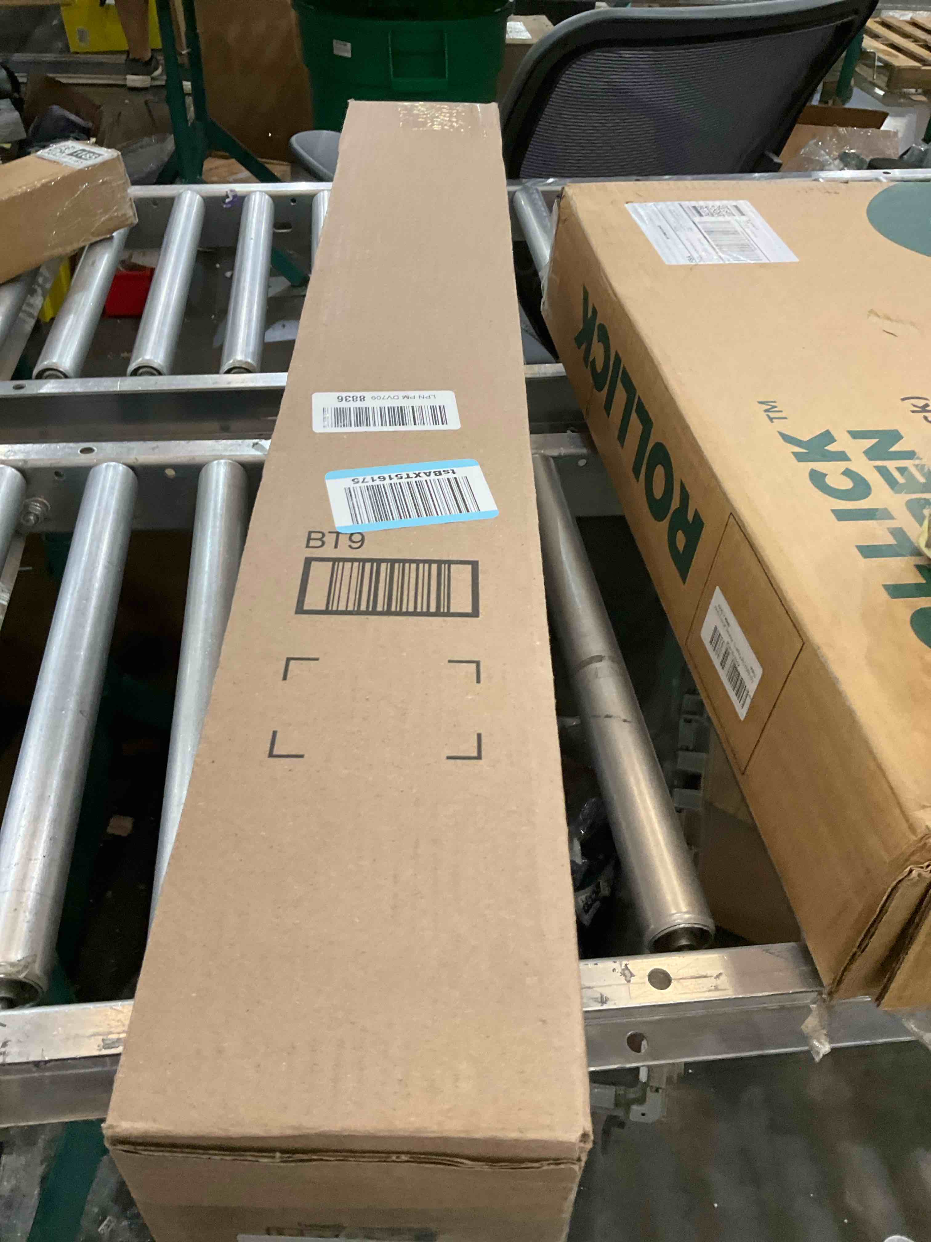 https://s3.amazonaws.com/lotting-images-prod/bidfta/GRA2311316_1747933875829.jpeg