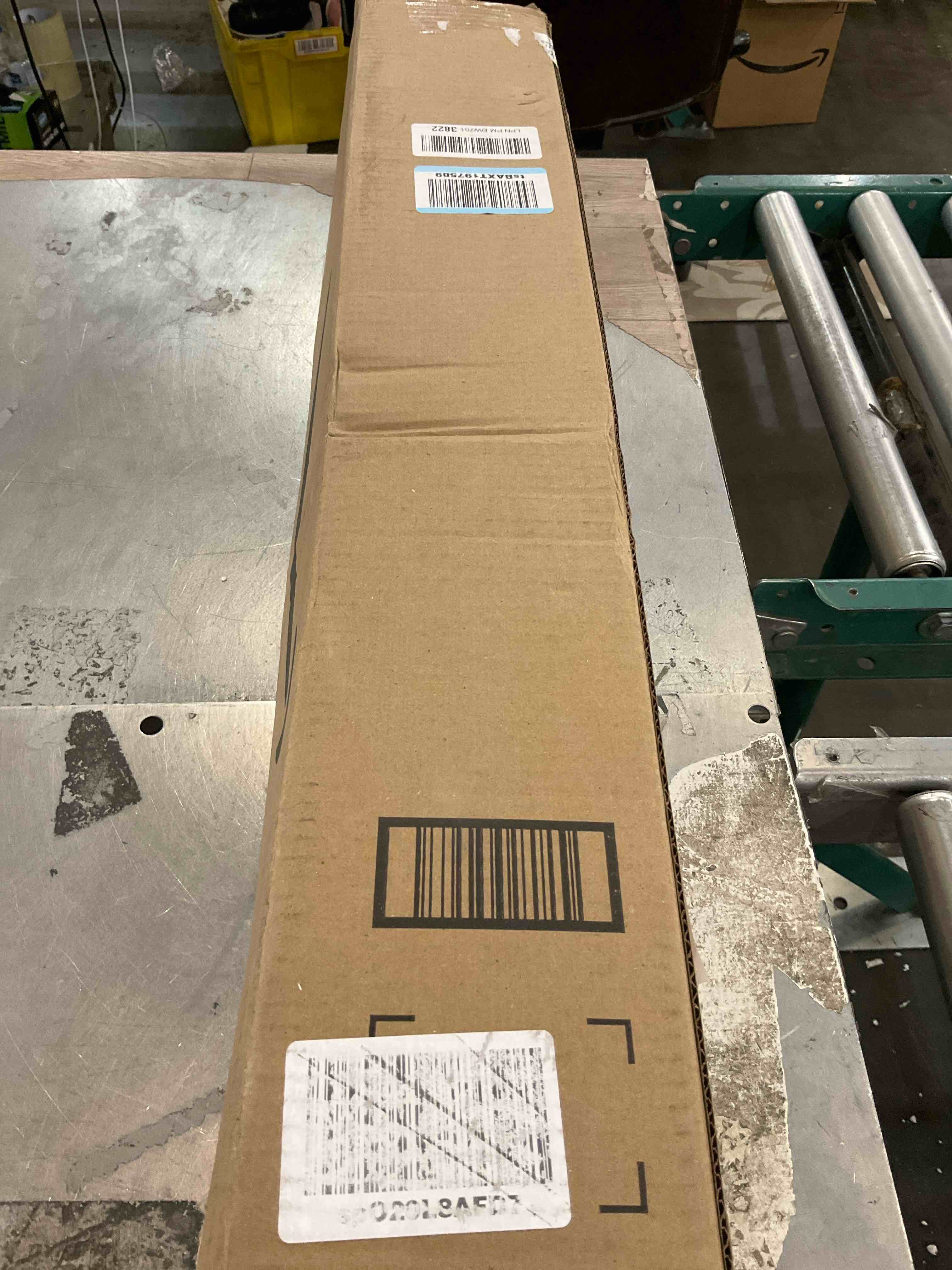 https://s3.amazonaws.com/lotting-images-prod/bidfta/GRA2312051_1748539724892.jpeg