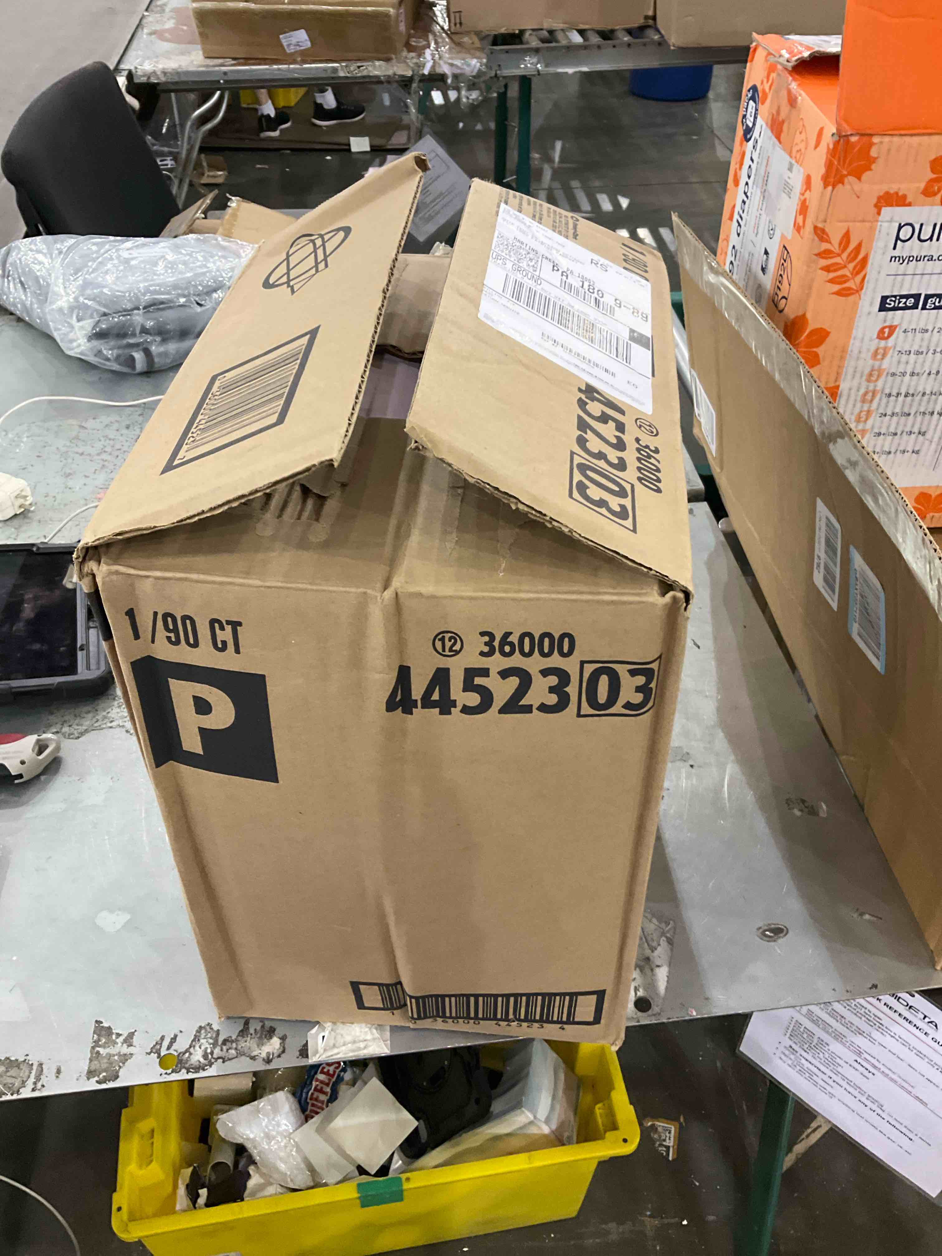 https://s3.amazonaws.com/lotting-images-prod/bidfta/GRA2312728_1748891781306.jpeg