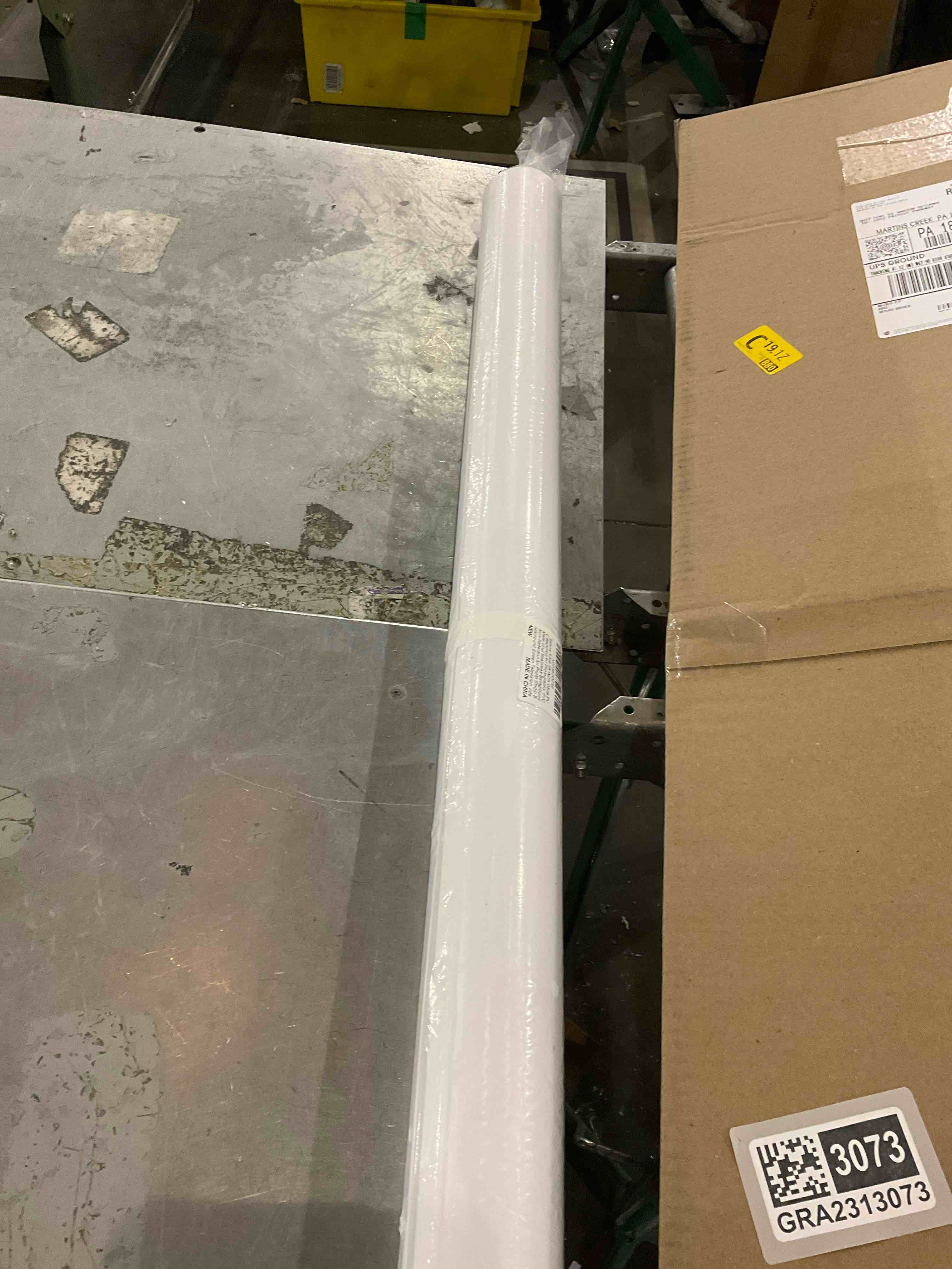 https://s3.amazonaws.com/lotting-images-prod/bidfta/GRA2313073_1748954637748.jpeg