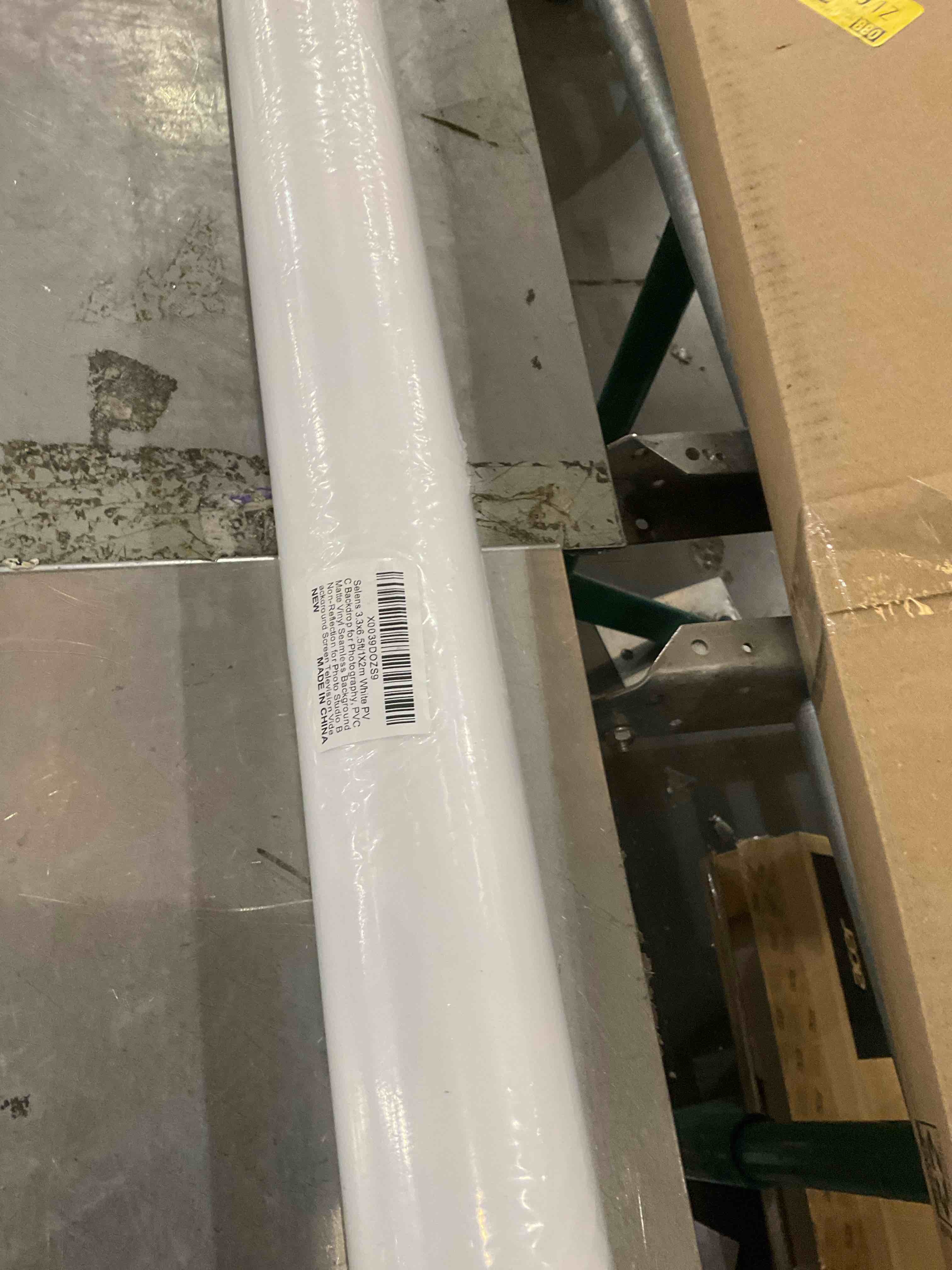 https://s3.amazonaws.com/lotting-images-prod/bidfta/GRA2313073_1748954640264.jpeg