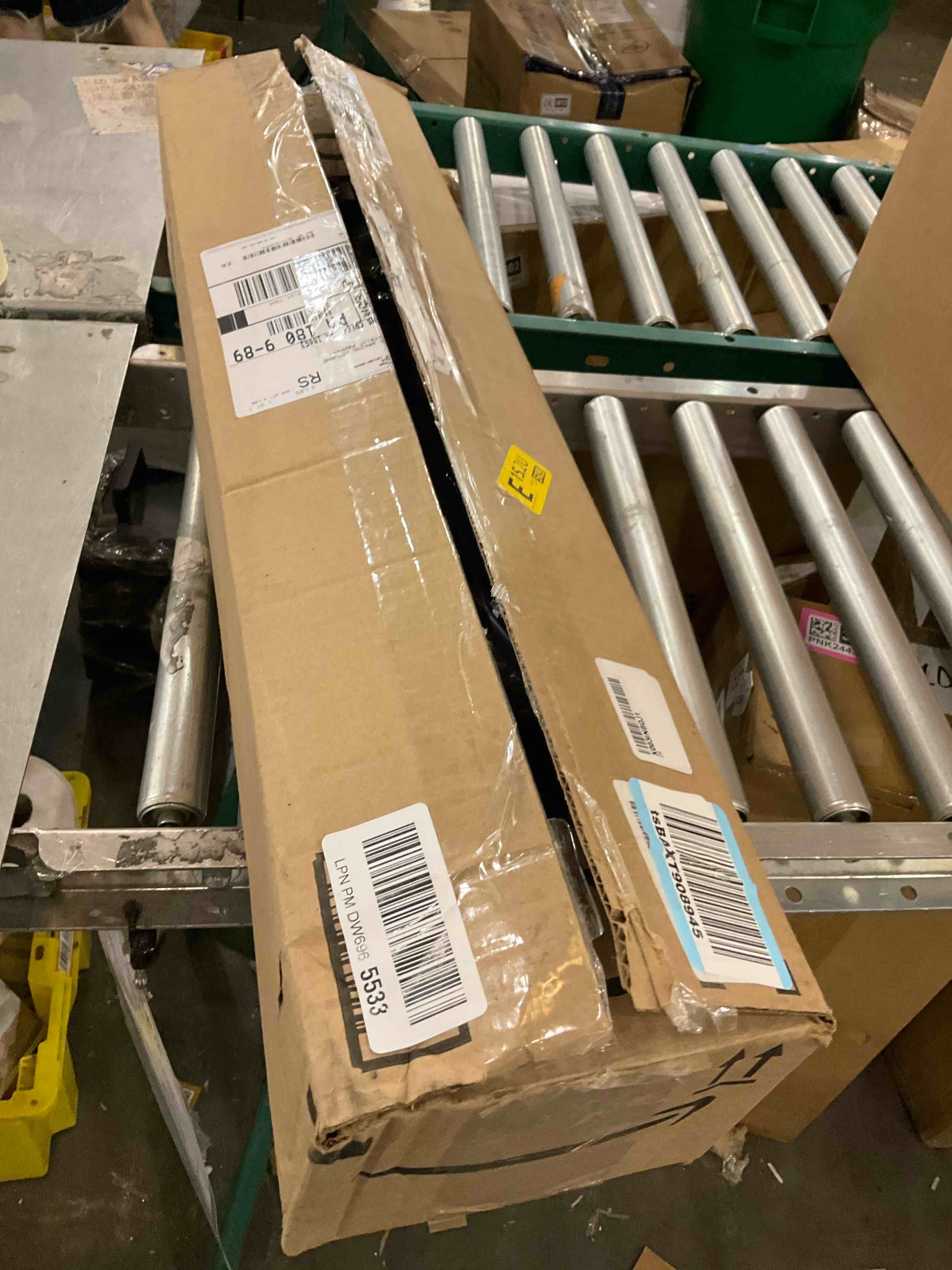 https://s3.amazonaws.com/lotting-images-prod/bidfta/GRA2313212_1748962153737.jpeg