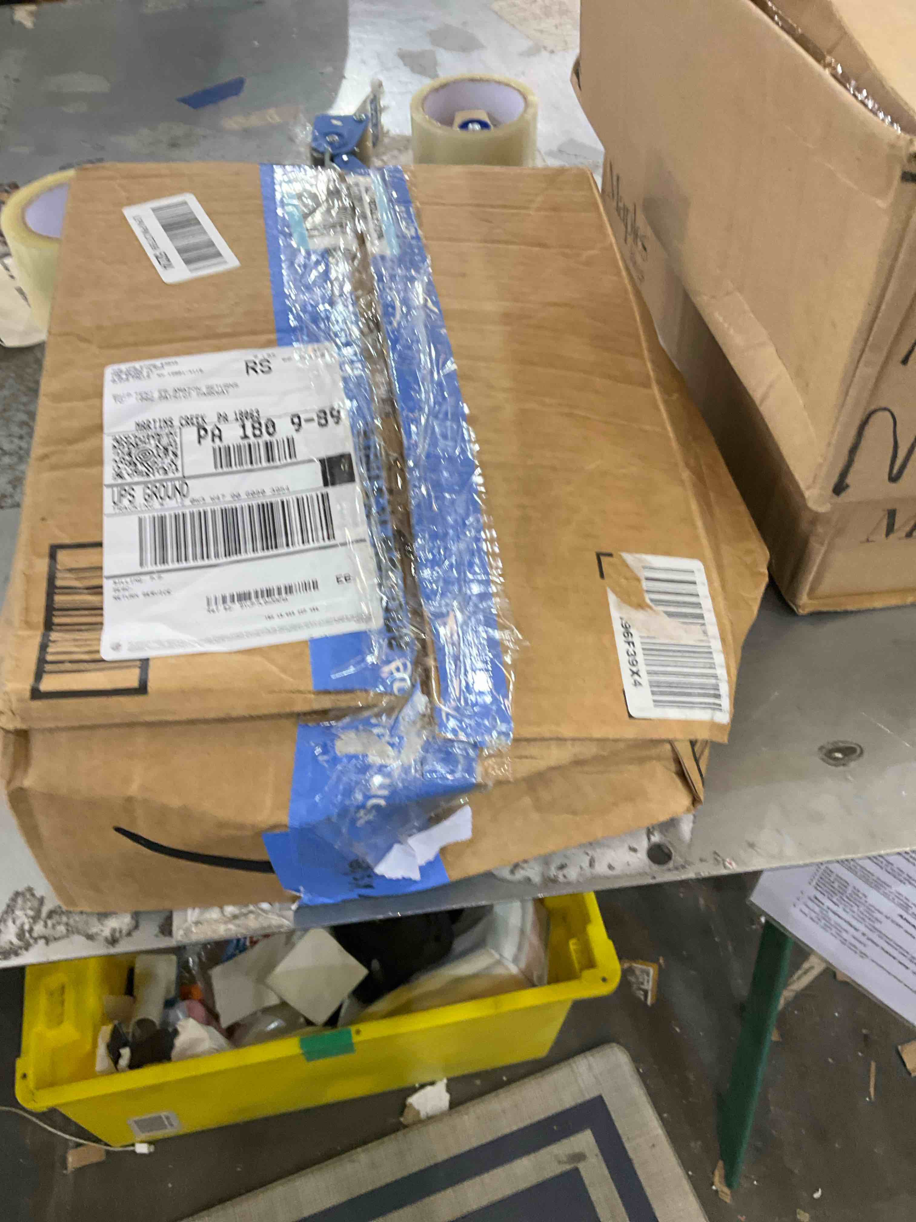 https://s3.amazonaws.com/lotting-images-prod/bidfta/GRA2313213_1748961896702.jpeg