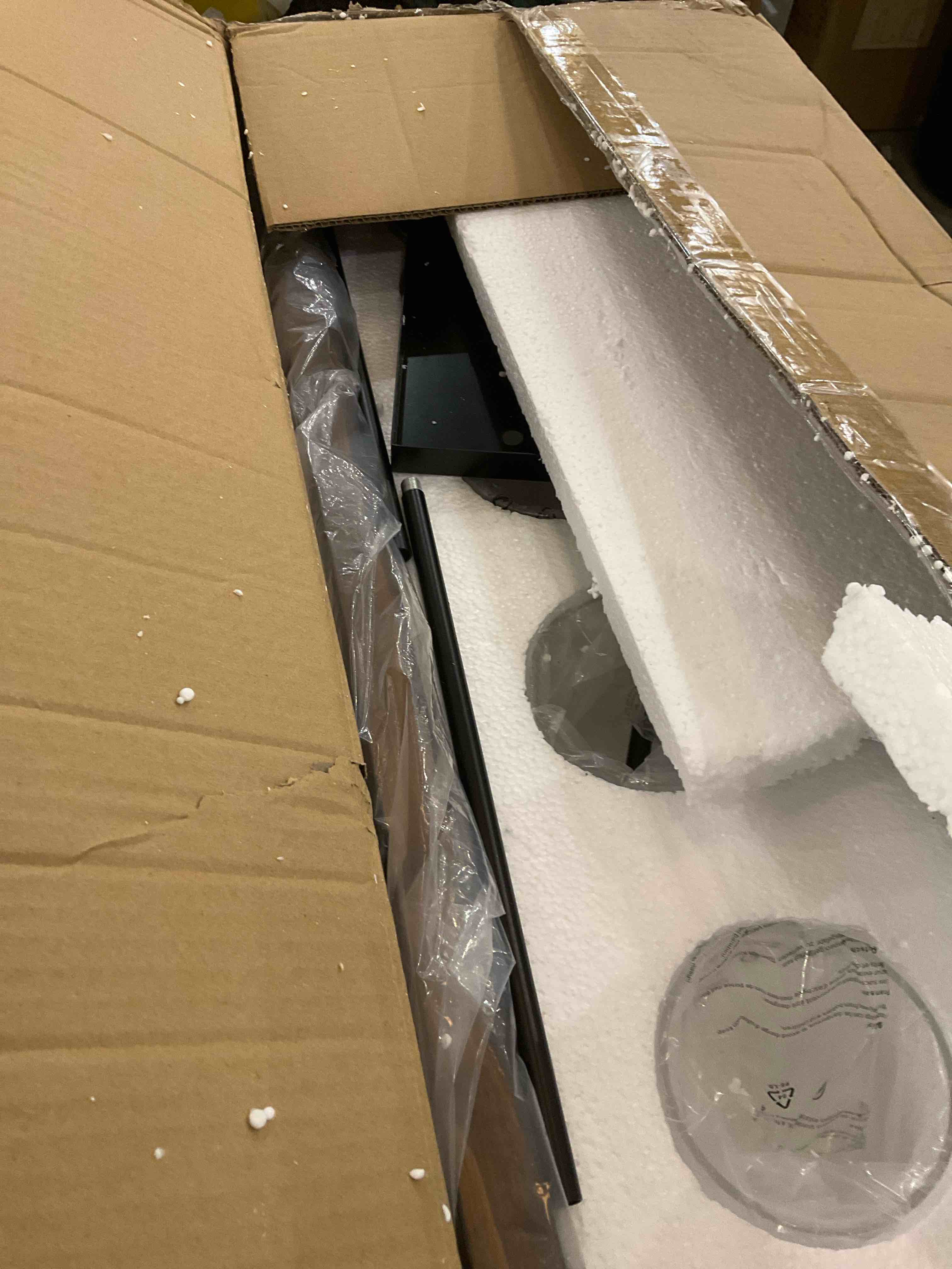 https://s3.amazonaws.com/lotting-images-prod/bidfta/GRA2313256_1748962203355.jpeg