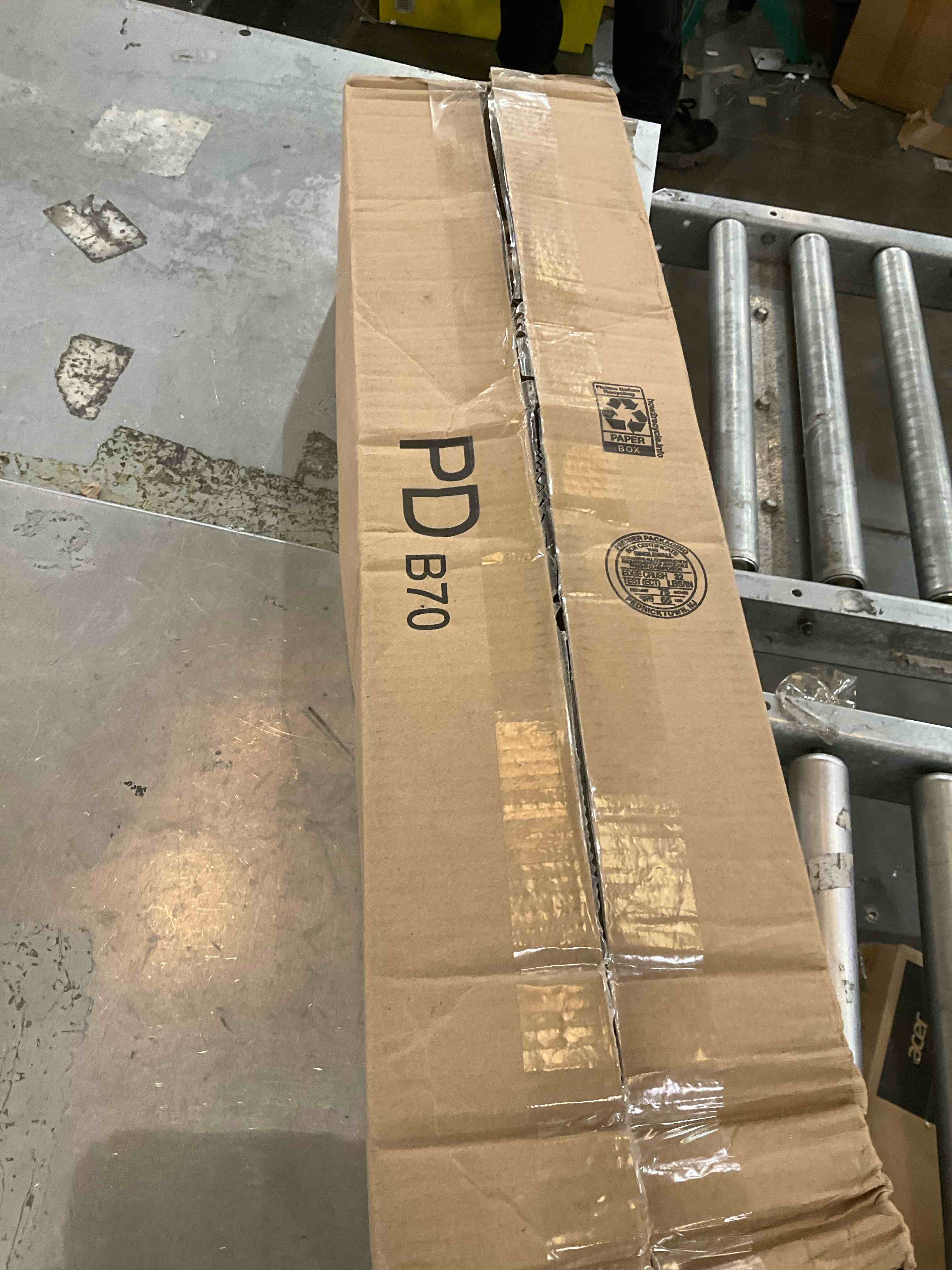https://s3.amazonaws.com/lotting-images-prod/bidfta/GRA2313263_1748962762962.jpeg
