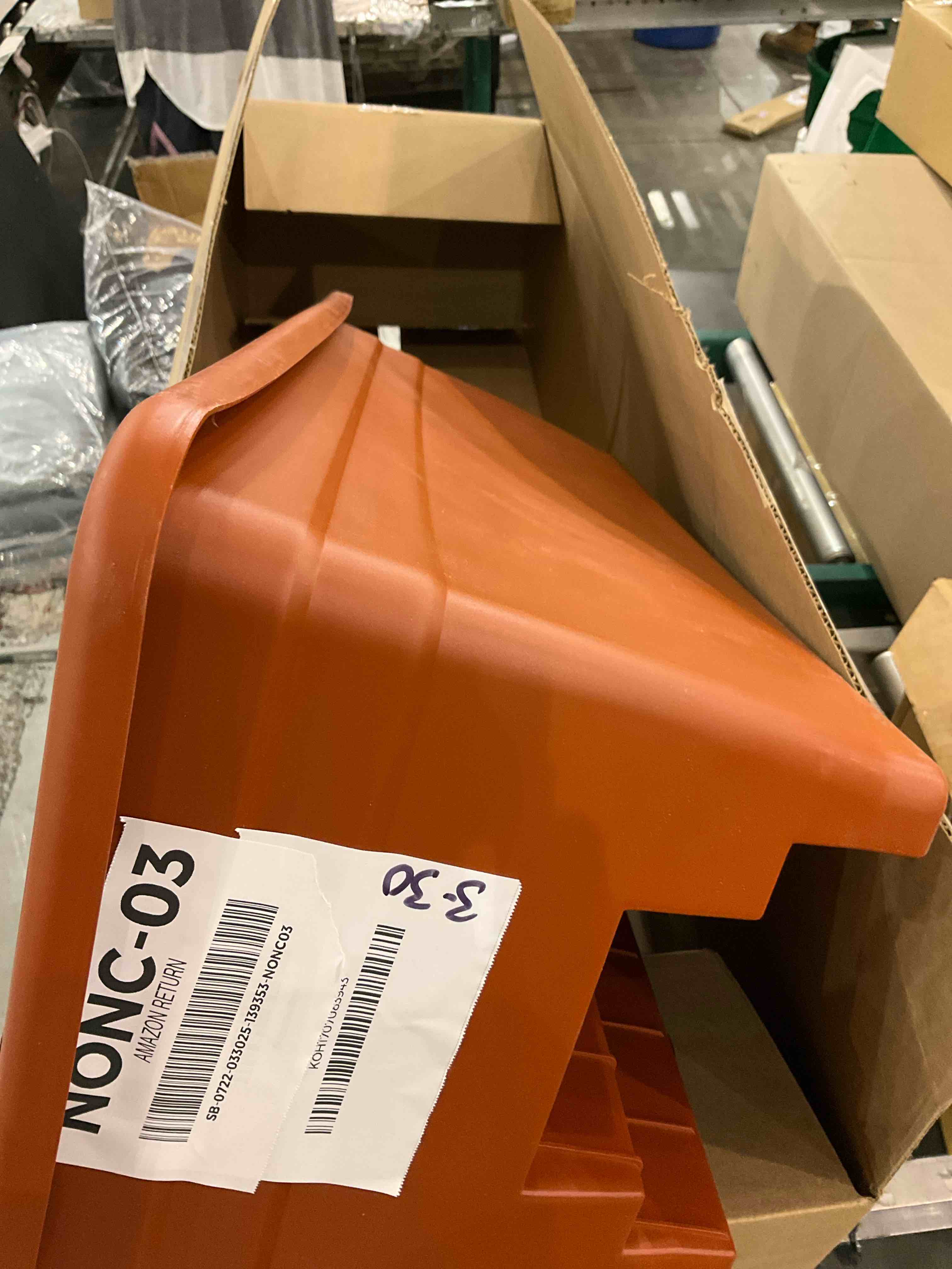 https://s3.amazonaws.com/lotting-images-prod/bidfta/GRA2314107_1748446021258.jpeg