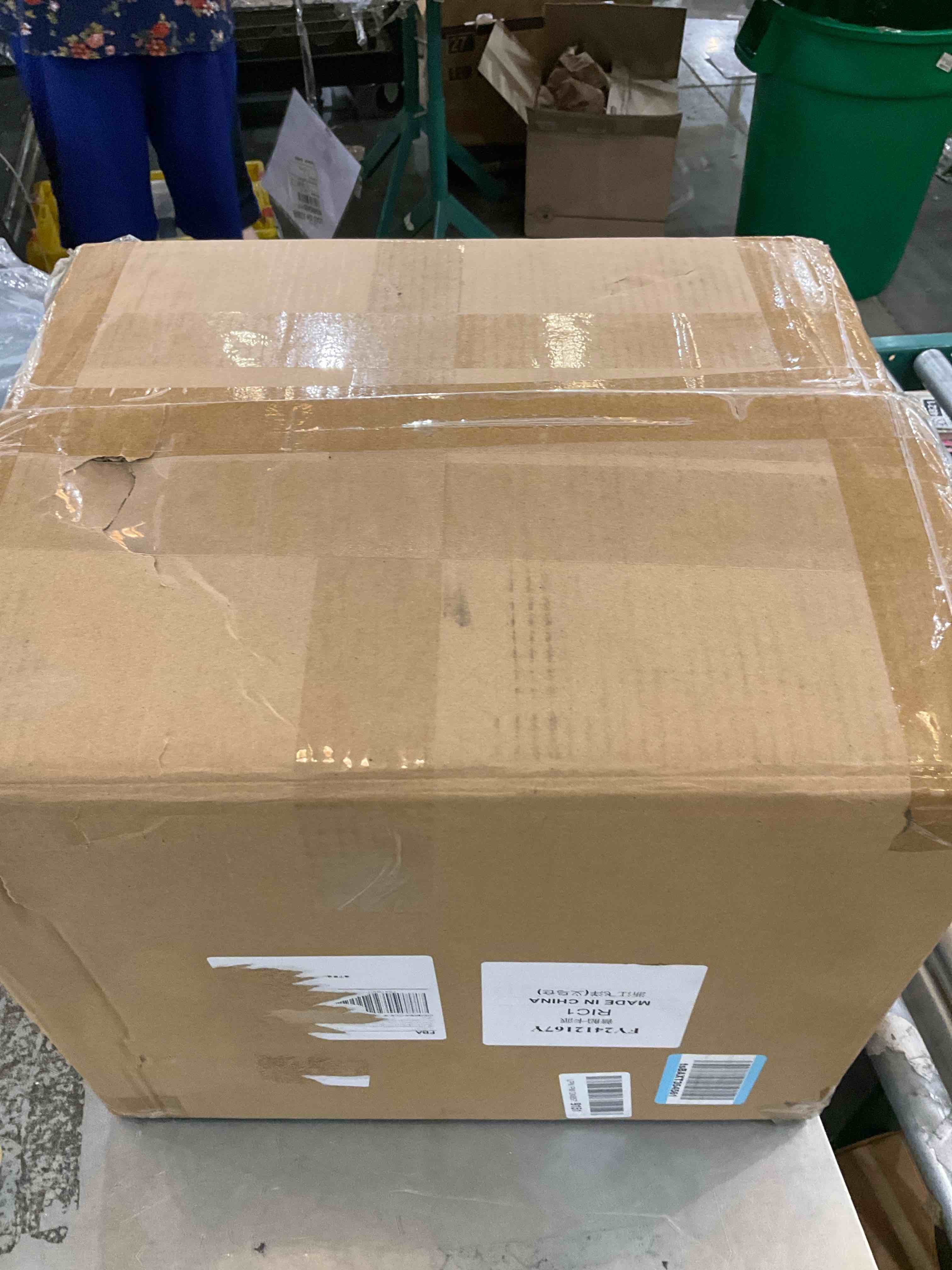 https://s3.amazonaws.com/lotting-images-prod/bidfta/GRA2314790_1748527038822.jpeg