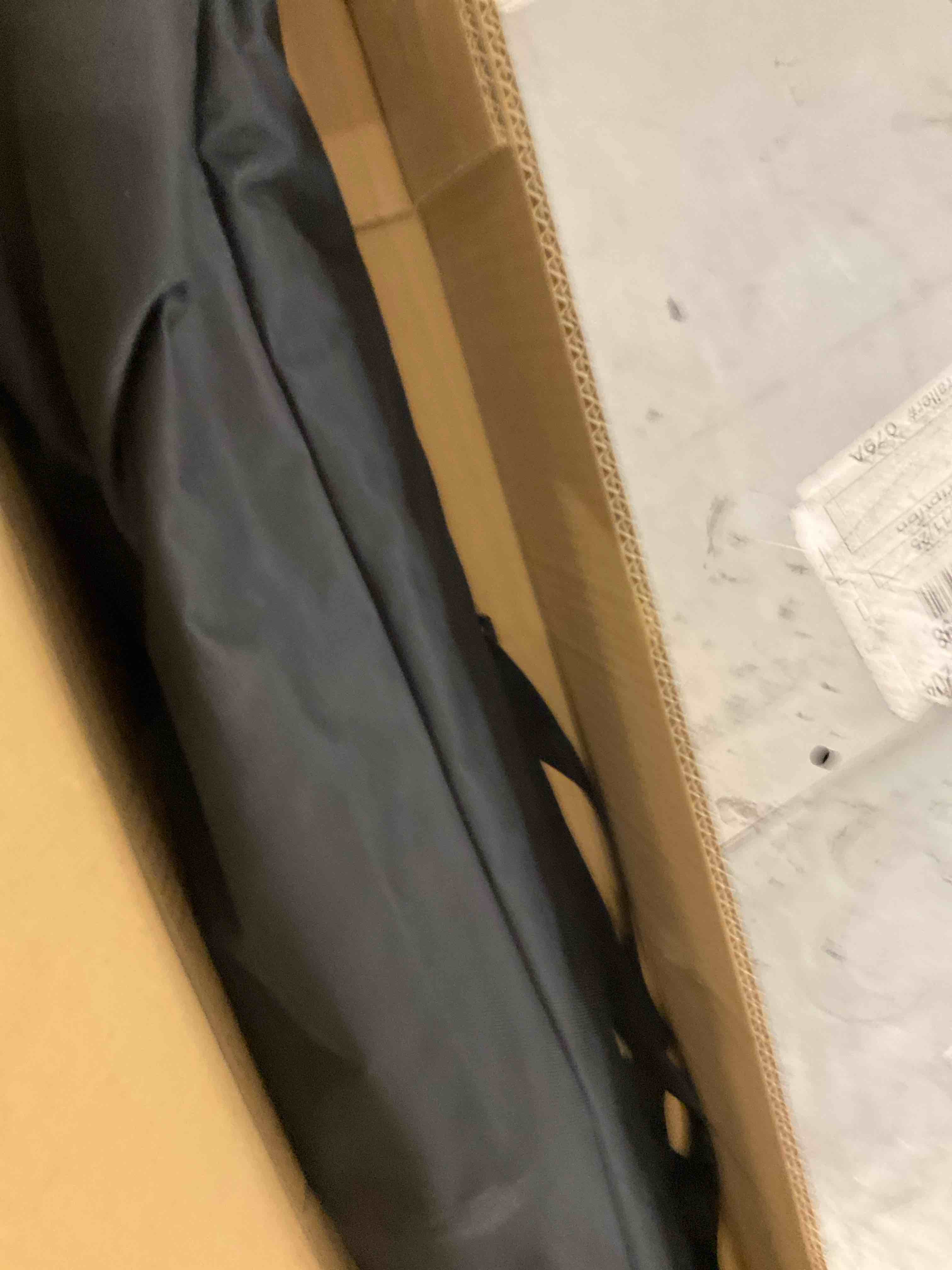 https://s3.amazonaws.com/lotting-images-prod/bidfta/GRA2314873_1748526558628.jpeg