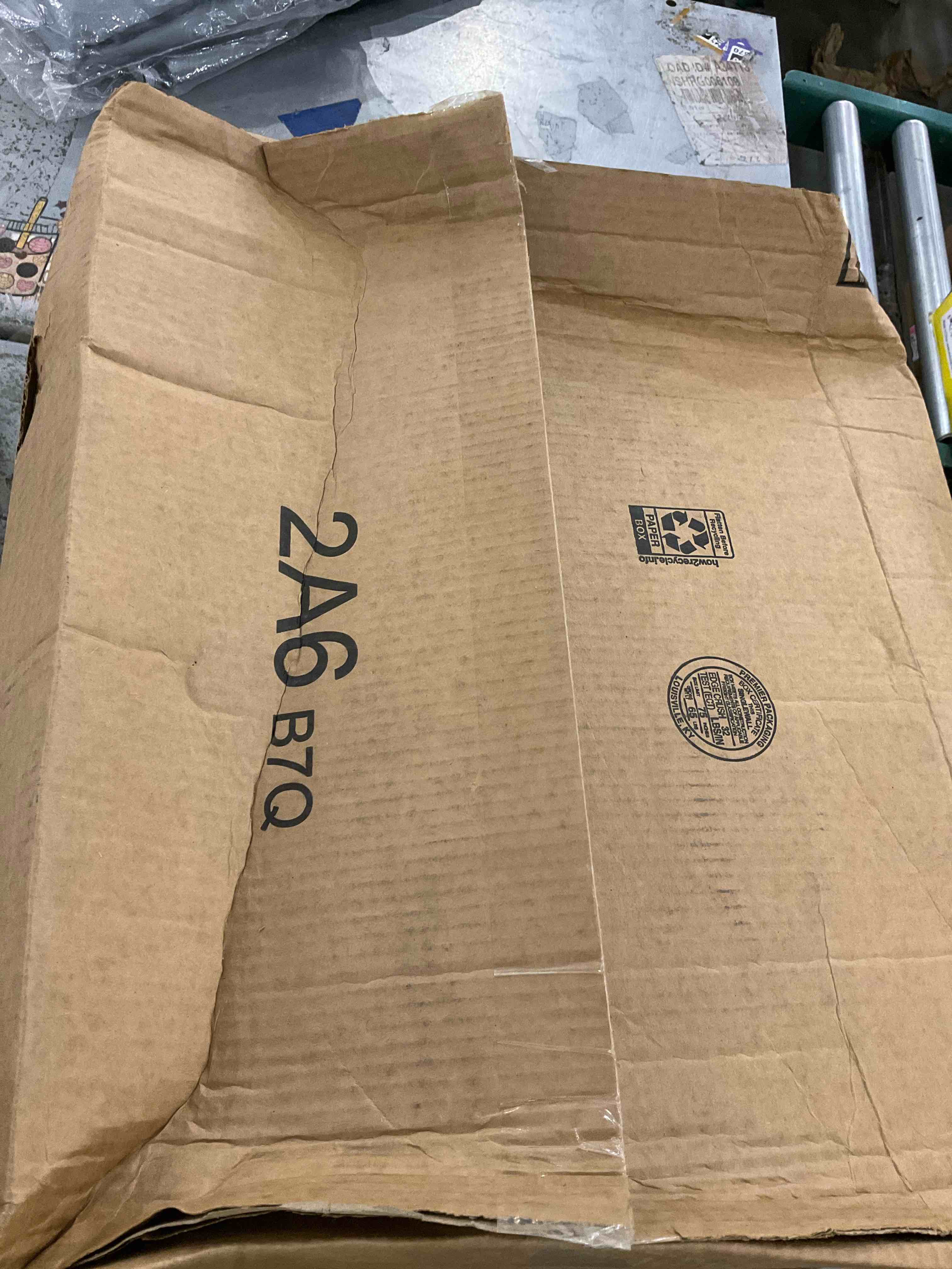 https://s3.amazonaws.com/lotting-images-prod/bidfta/GRA2314984_1748534147755.jpeg