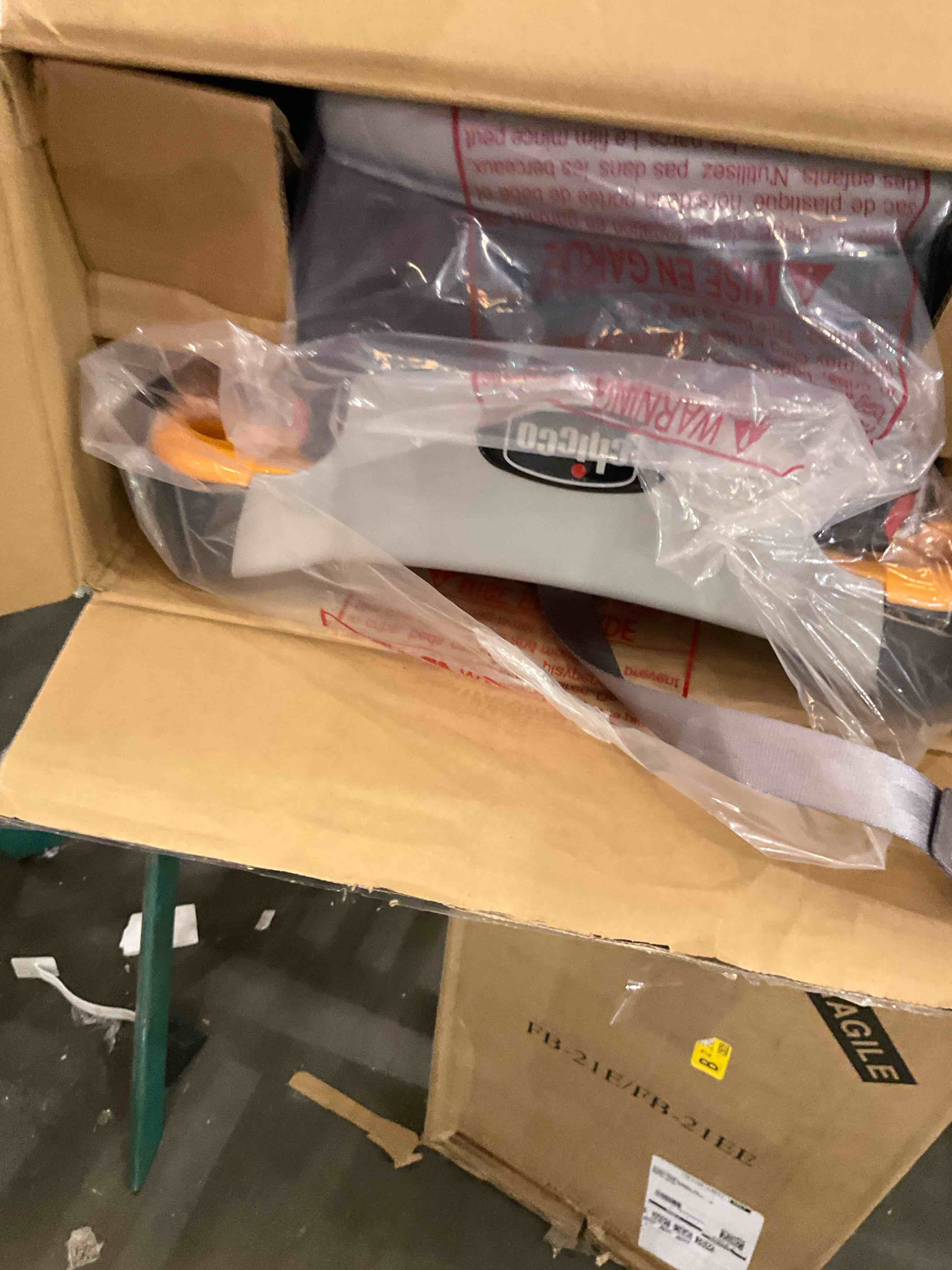 https://s3.amazonaws.com/lotting-images-prod/bidfta/GRA2315151_1748542935064.jpeg