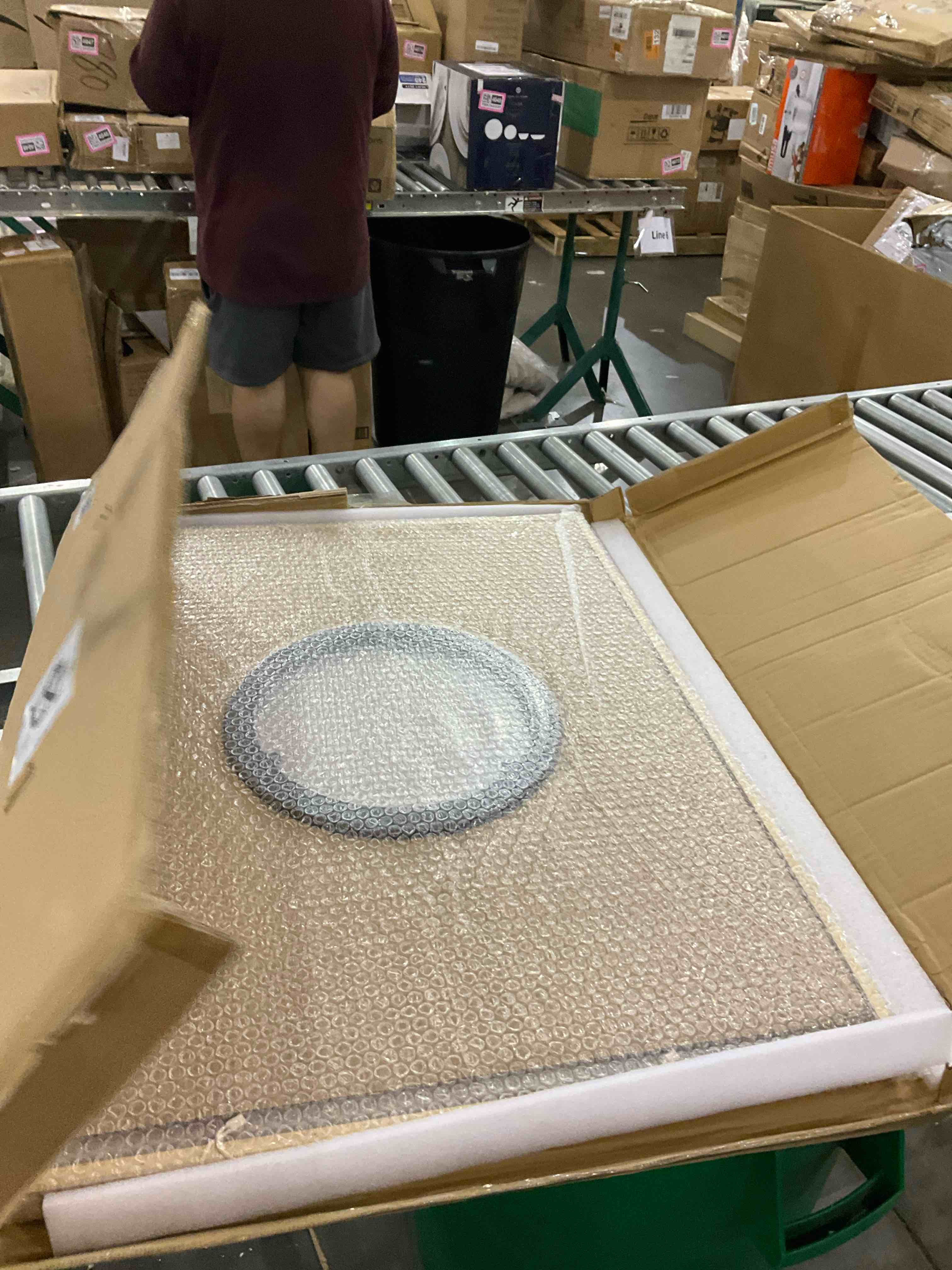 https://s3.amazonaws.com/lotting-images-prod/bidfta/GRA2315316_1748867532869.jpeg