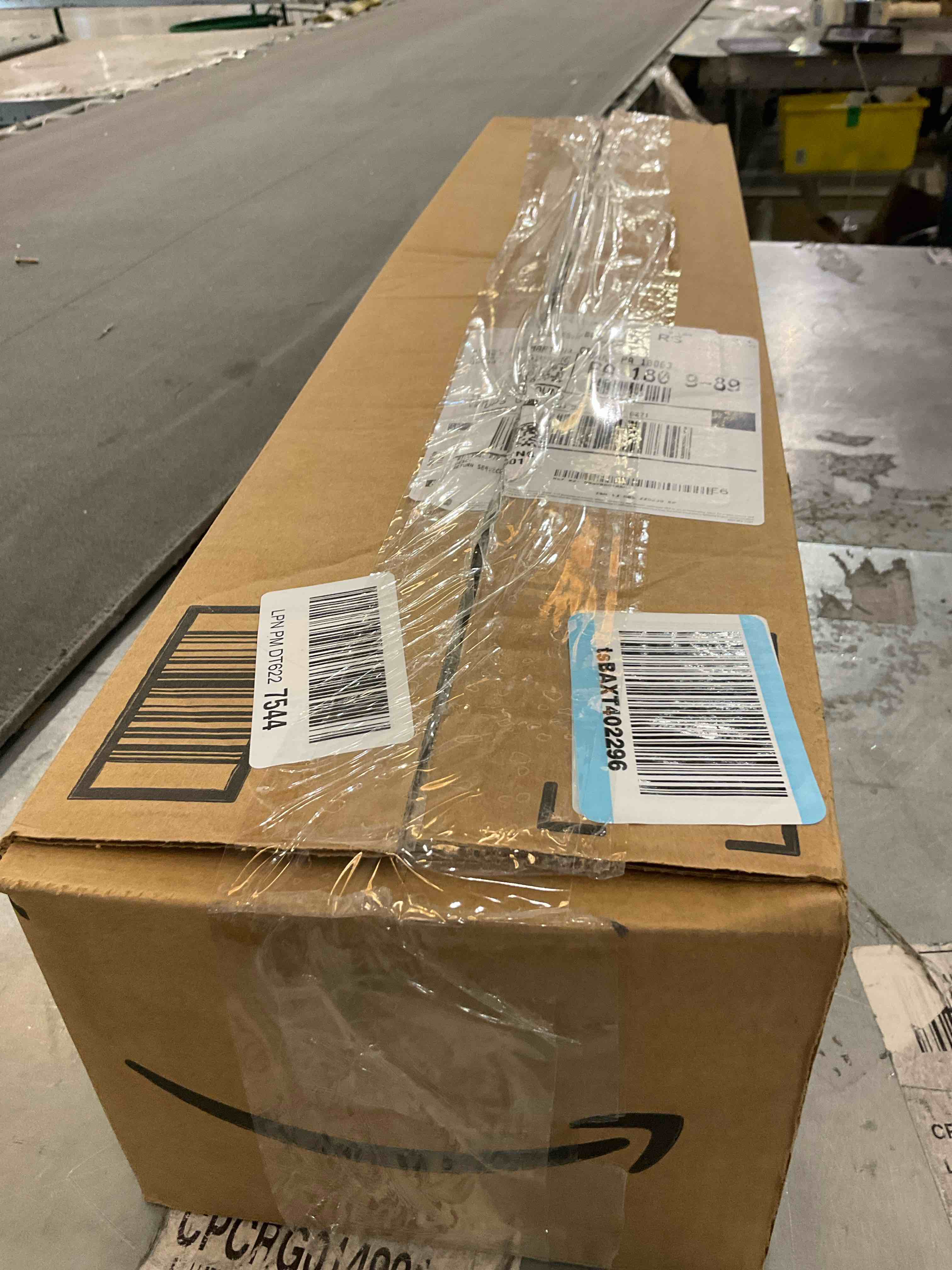 https://s3.amazonaws.com/lotting-images-prod/bidfta/GRA2315569_1748879174147.jpeg