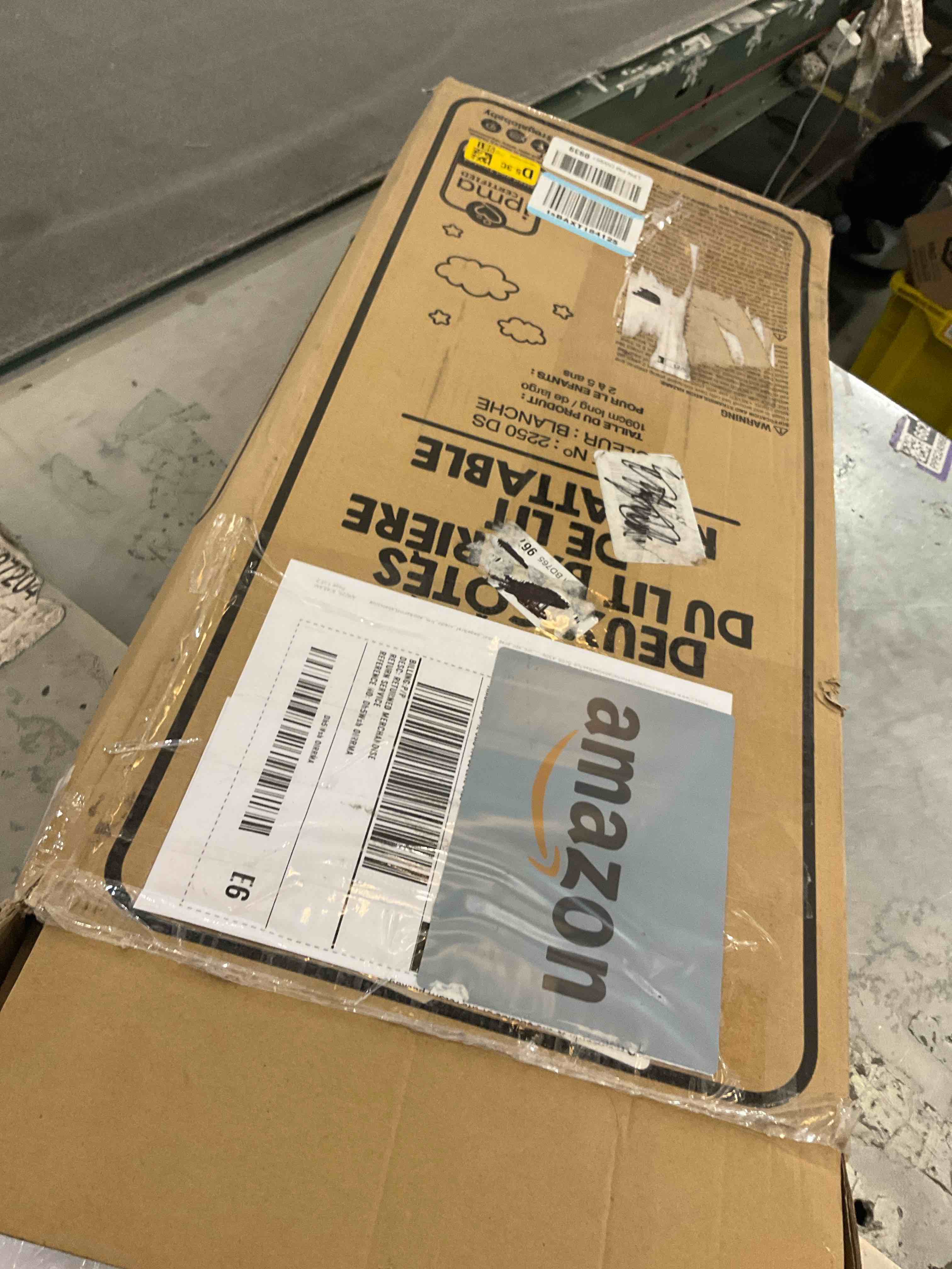 https://s3.amazonaws.com/lotting-images-prod/bidfta/GRA2315595_1748886091314.jpeg