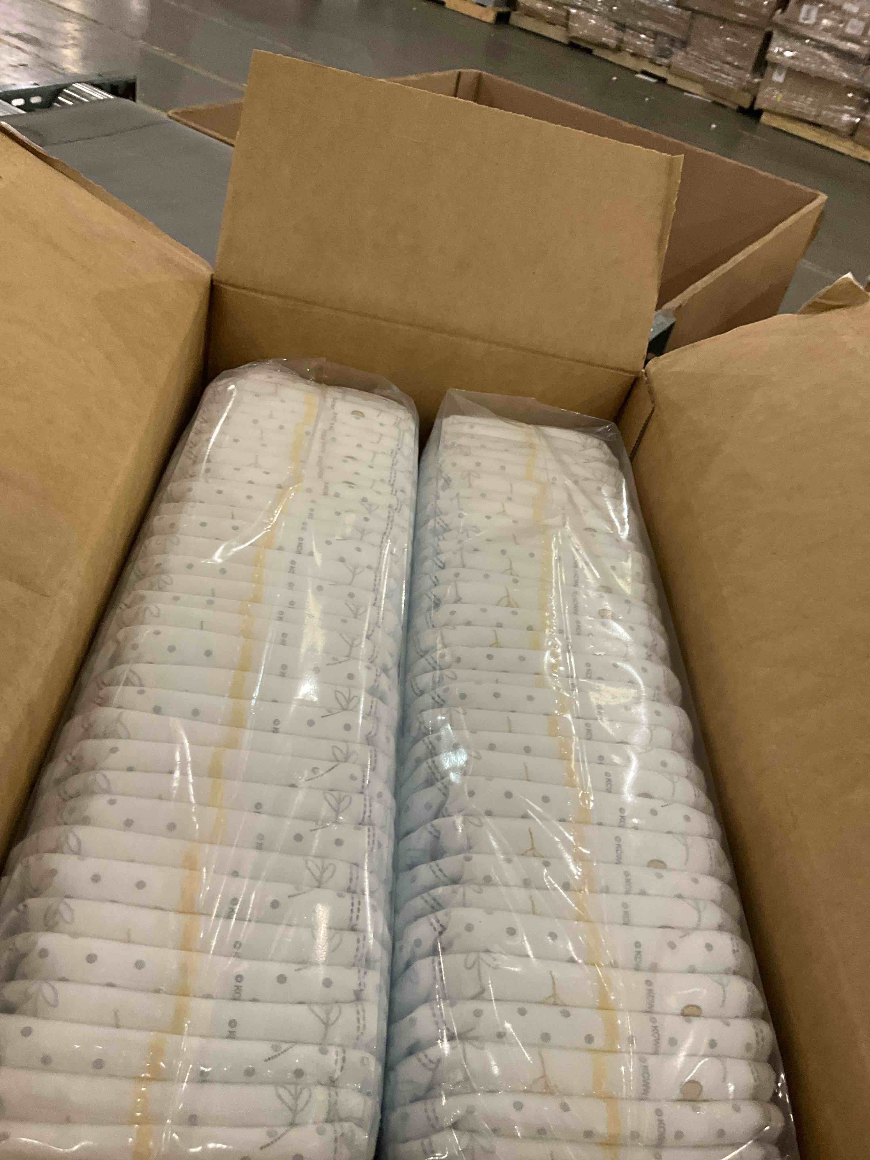 https://s3.amazonaws.com/lotting-images-prod/bidfta/GRA2315864_1748953329036.jpeg