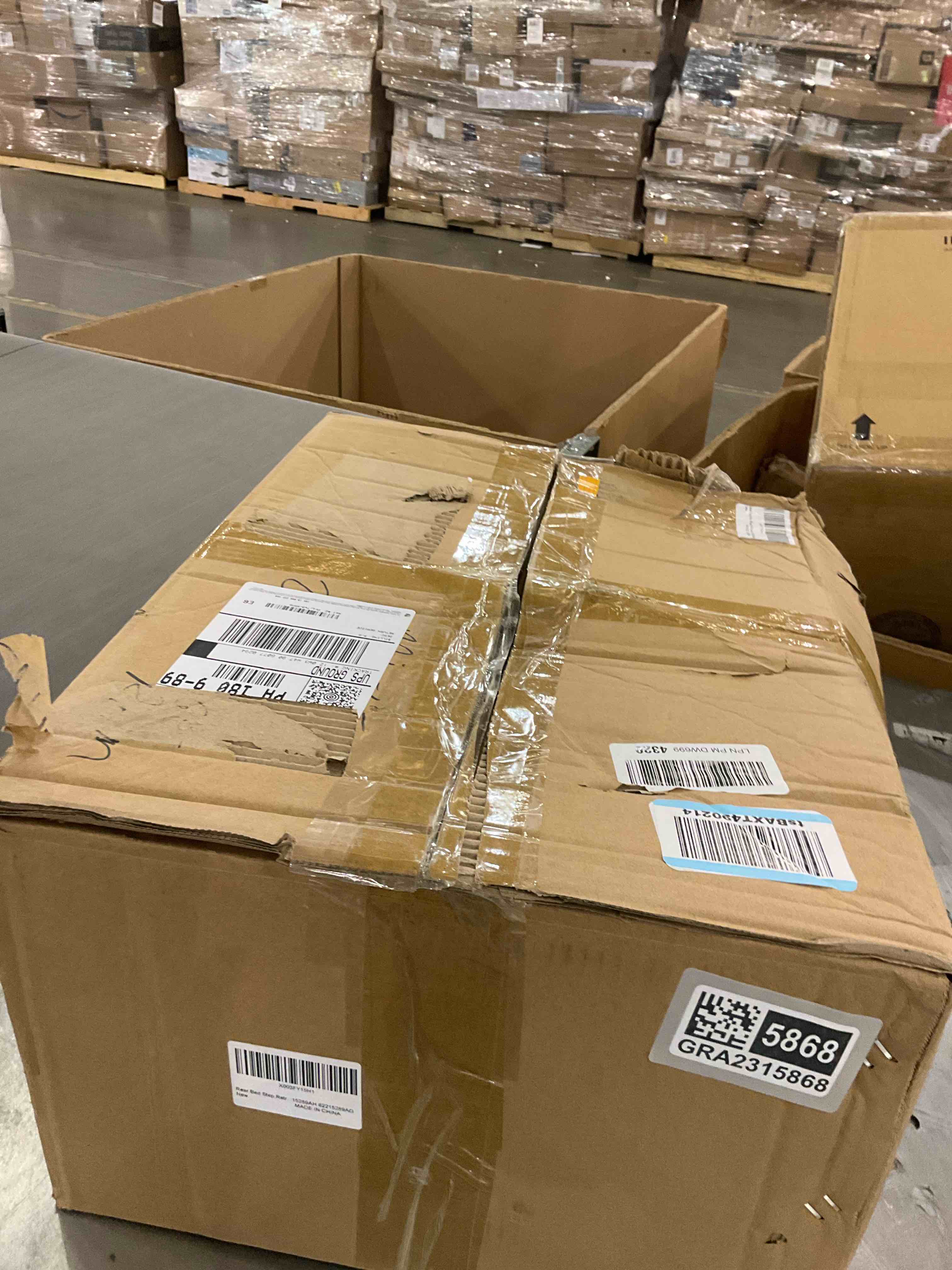 https://s3.amazonaws.com/lotting-images-prod/bidfta/GRA2315868_1748953067737.jpeg